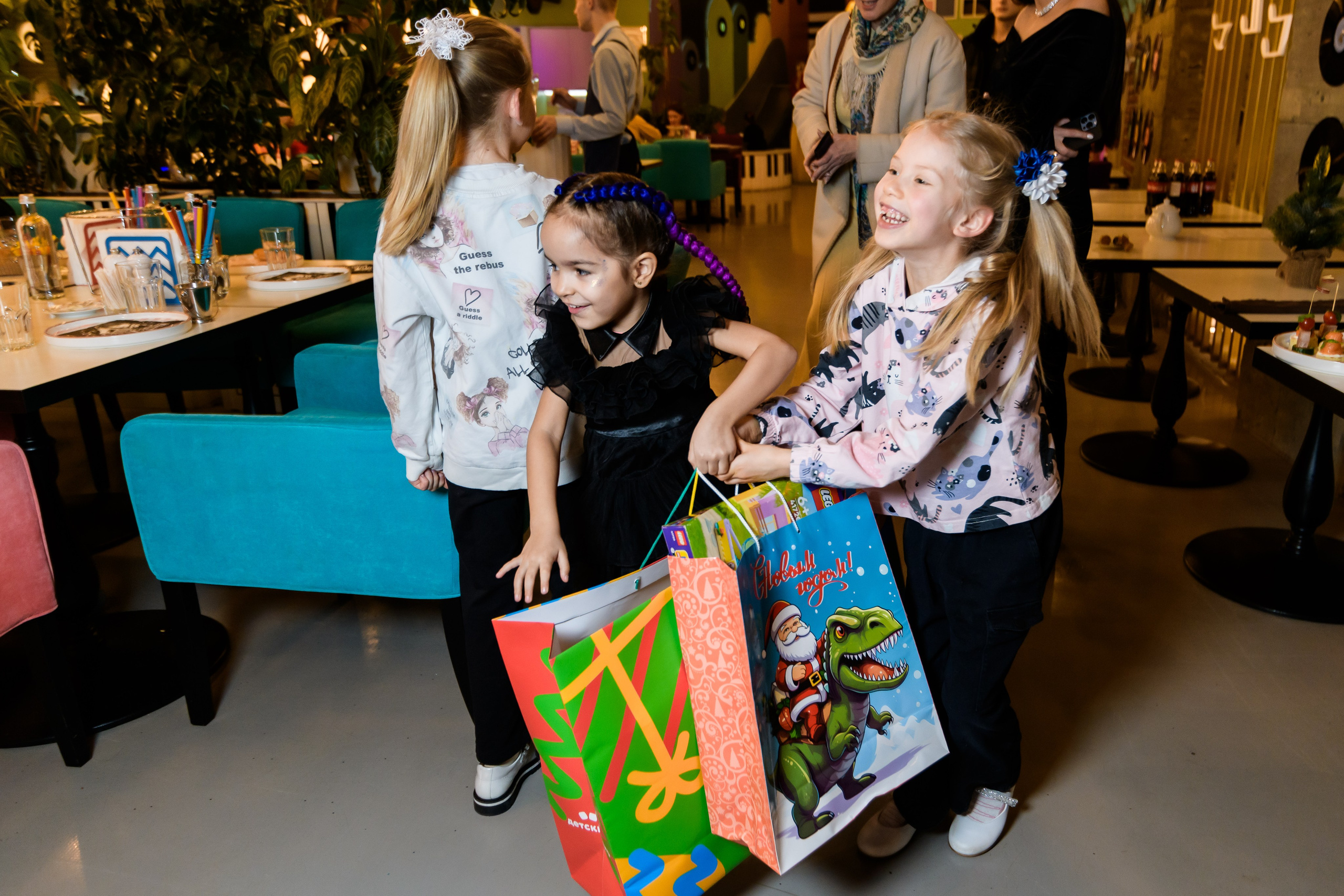 День рождения Софии в стиле «Уэнздей». Репортажный фотограф Сергей Дроздов