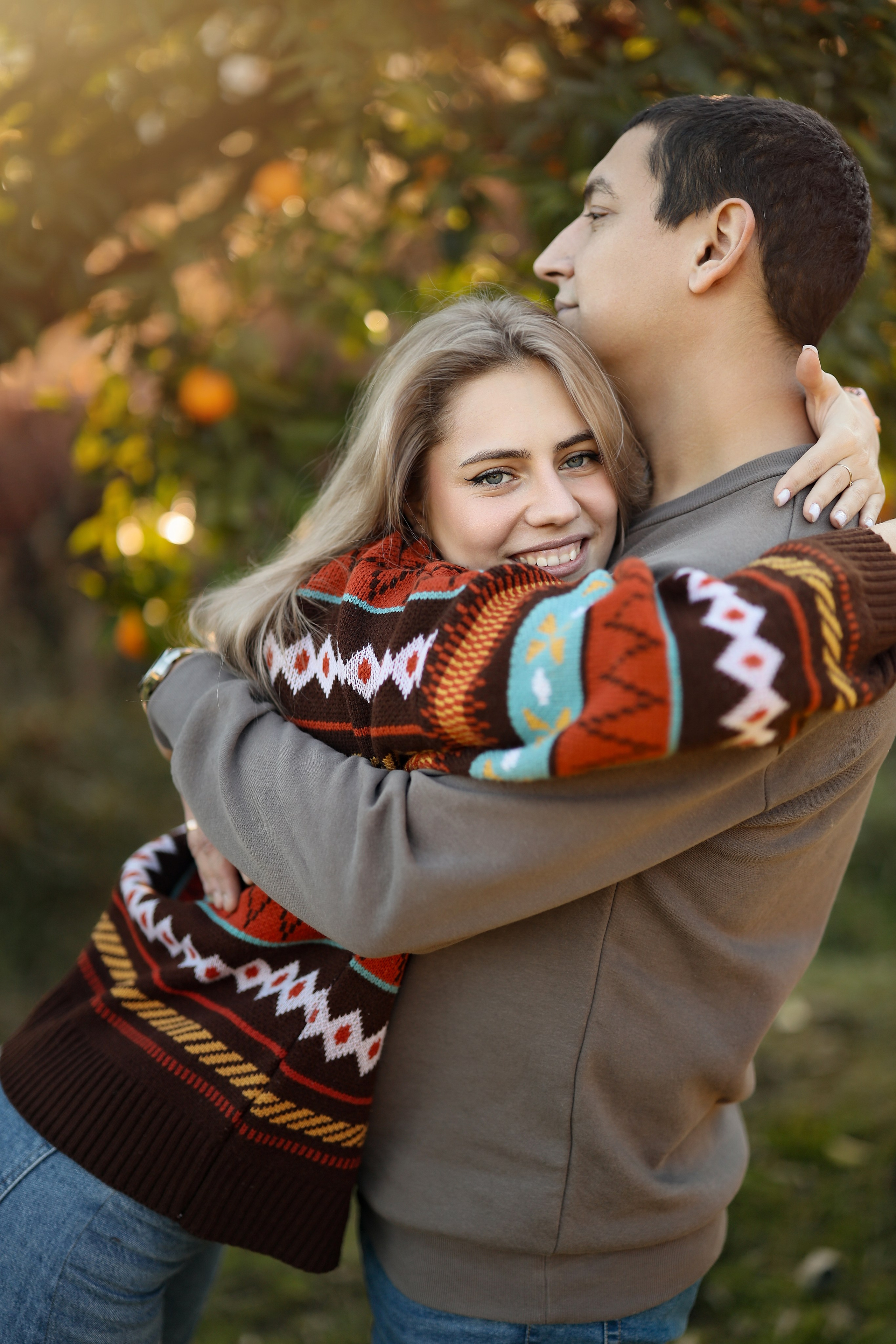 Фотосессия в мандариновом саду в Новом Афоне, Абхазия. Свадебный и семейный фотограф в Абхазии Жанна Соснина