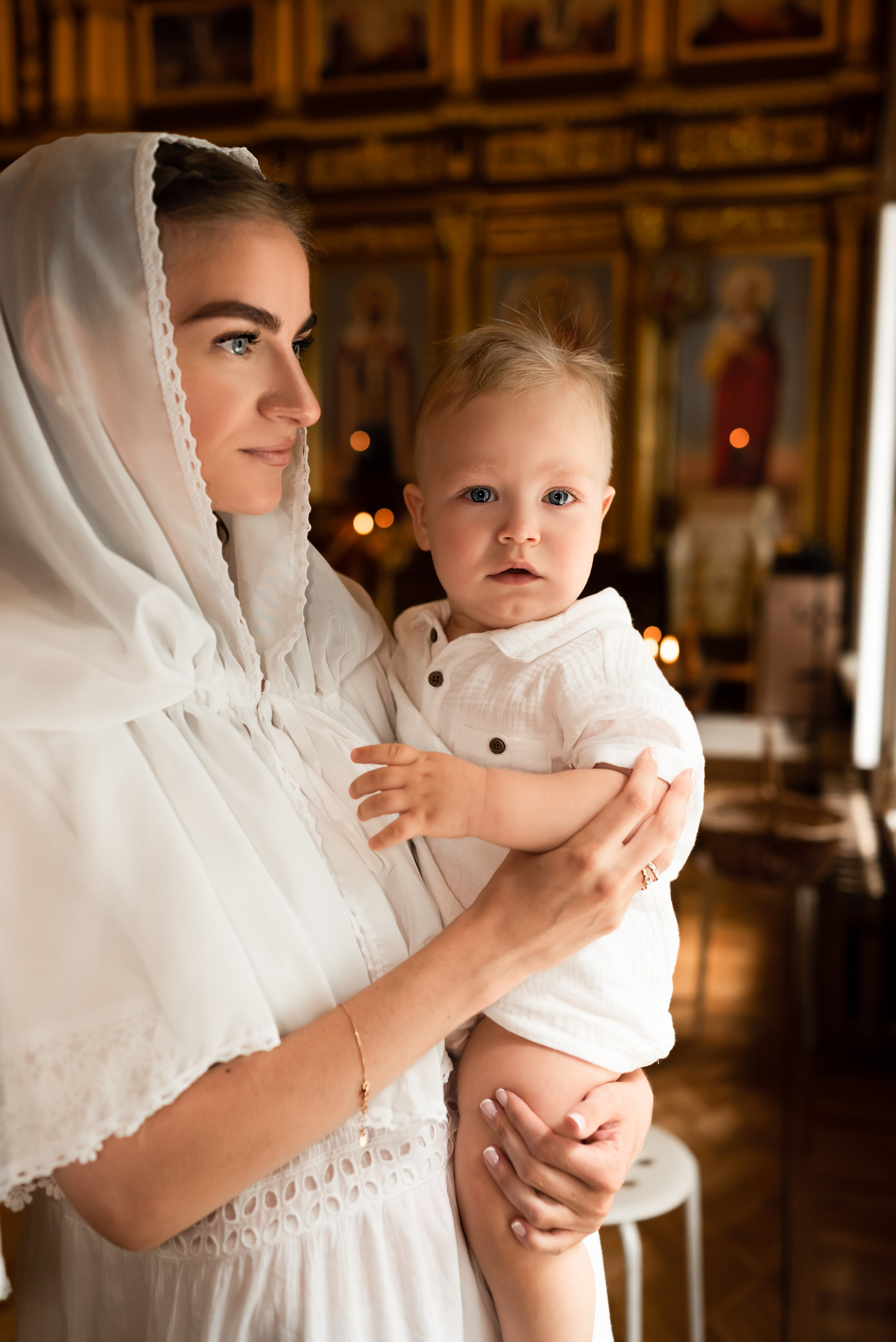 Крещение в Храме Александра Невского. Фотограф Ксения Огородова портфолио