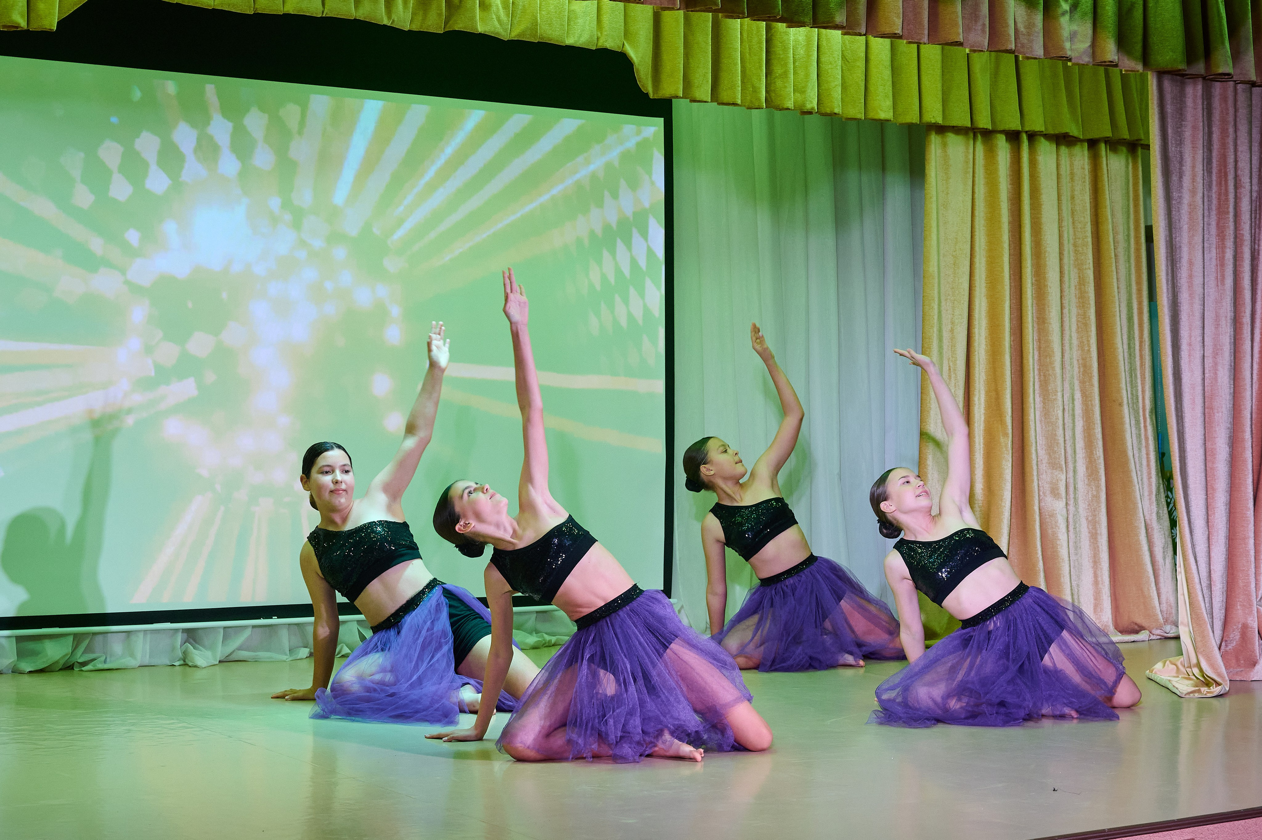 День матери Виноградный. Жизнь курорта Кабардинка в фотографиях