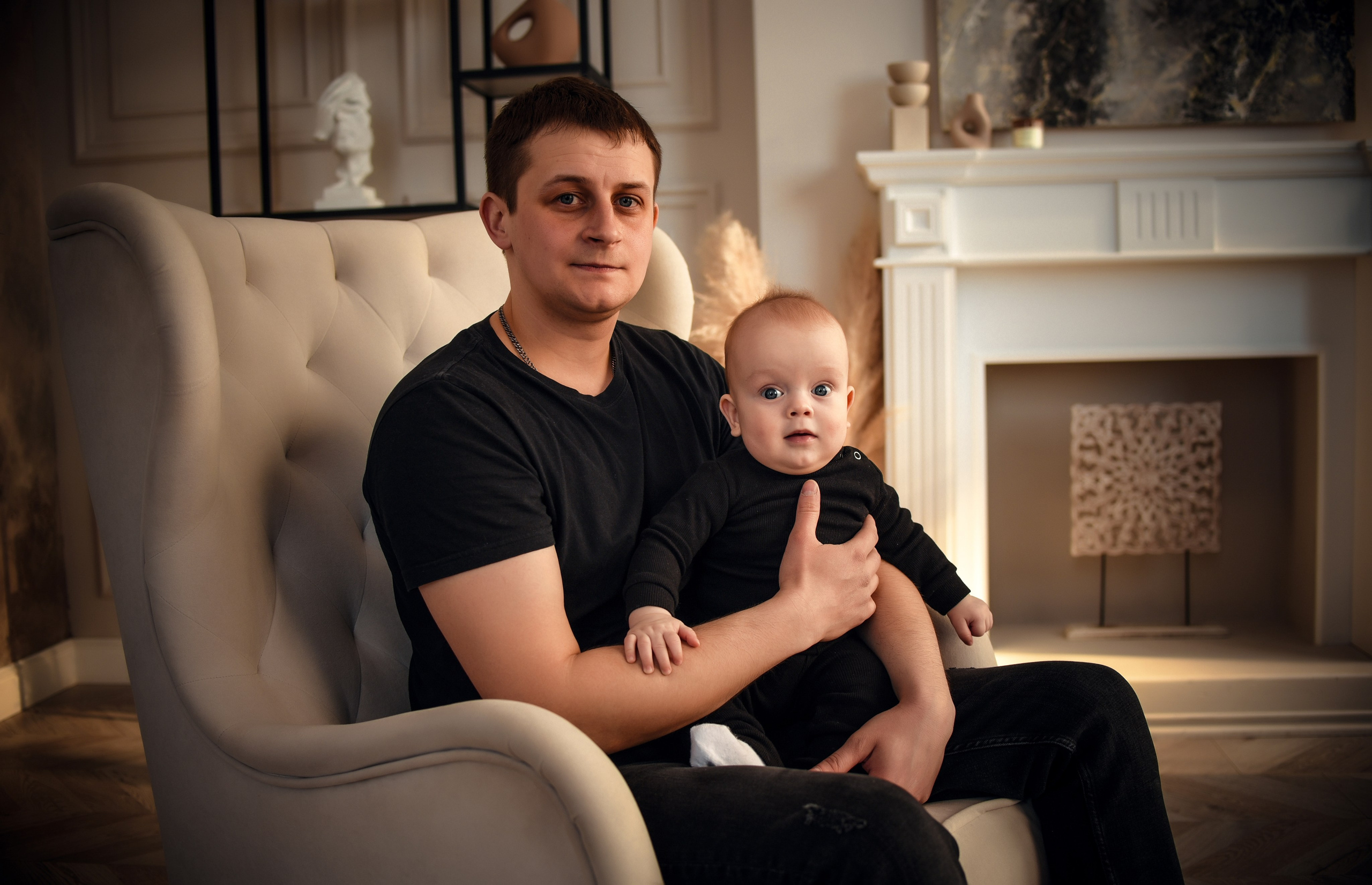 Семейная студийная фотосессия 3. Свадебный, семейный, детский, контент фотограф в Омске Максим Ильин