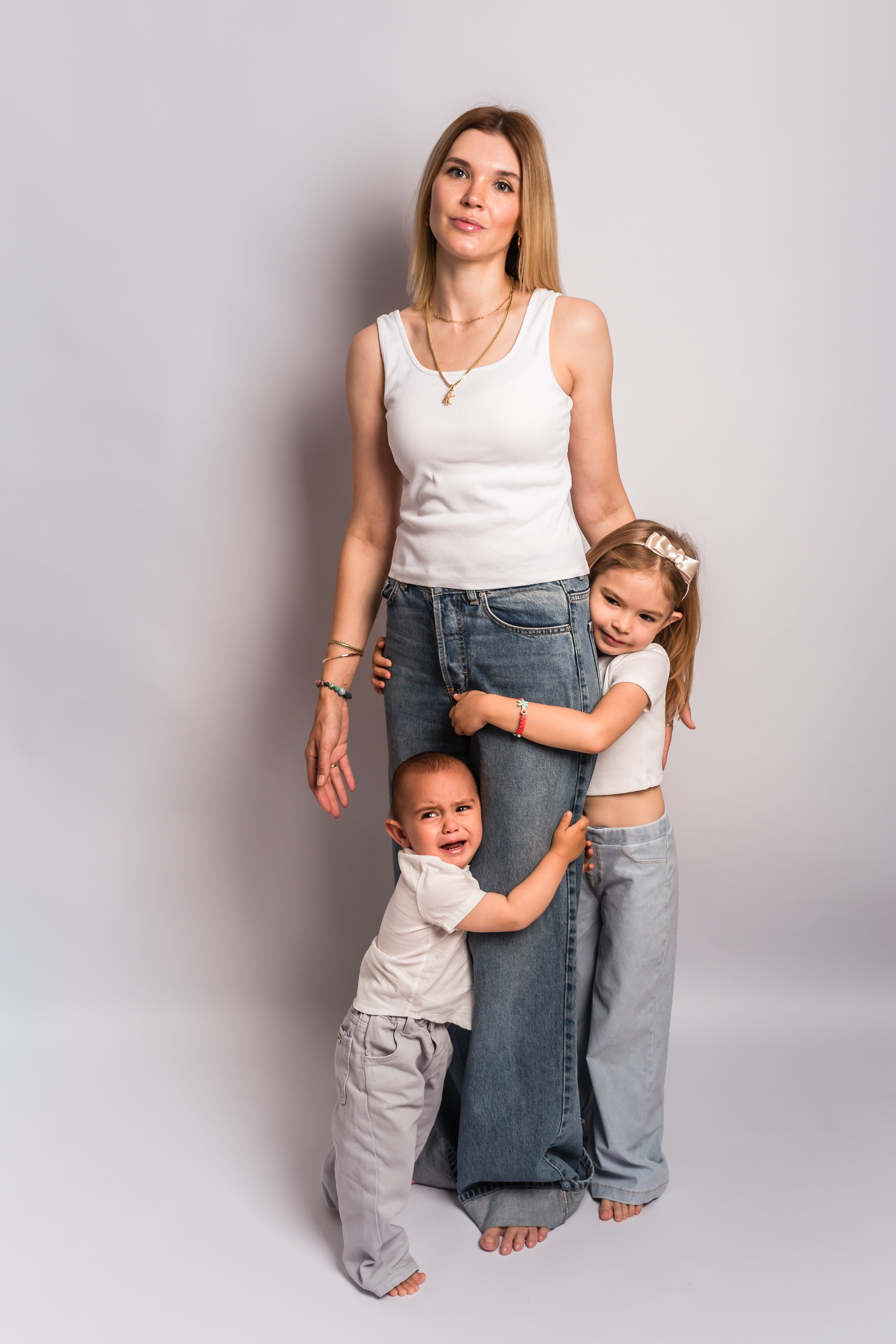 Happy family. Professional family and children’s photographer in Izmir Irina Eron