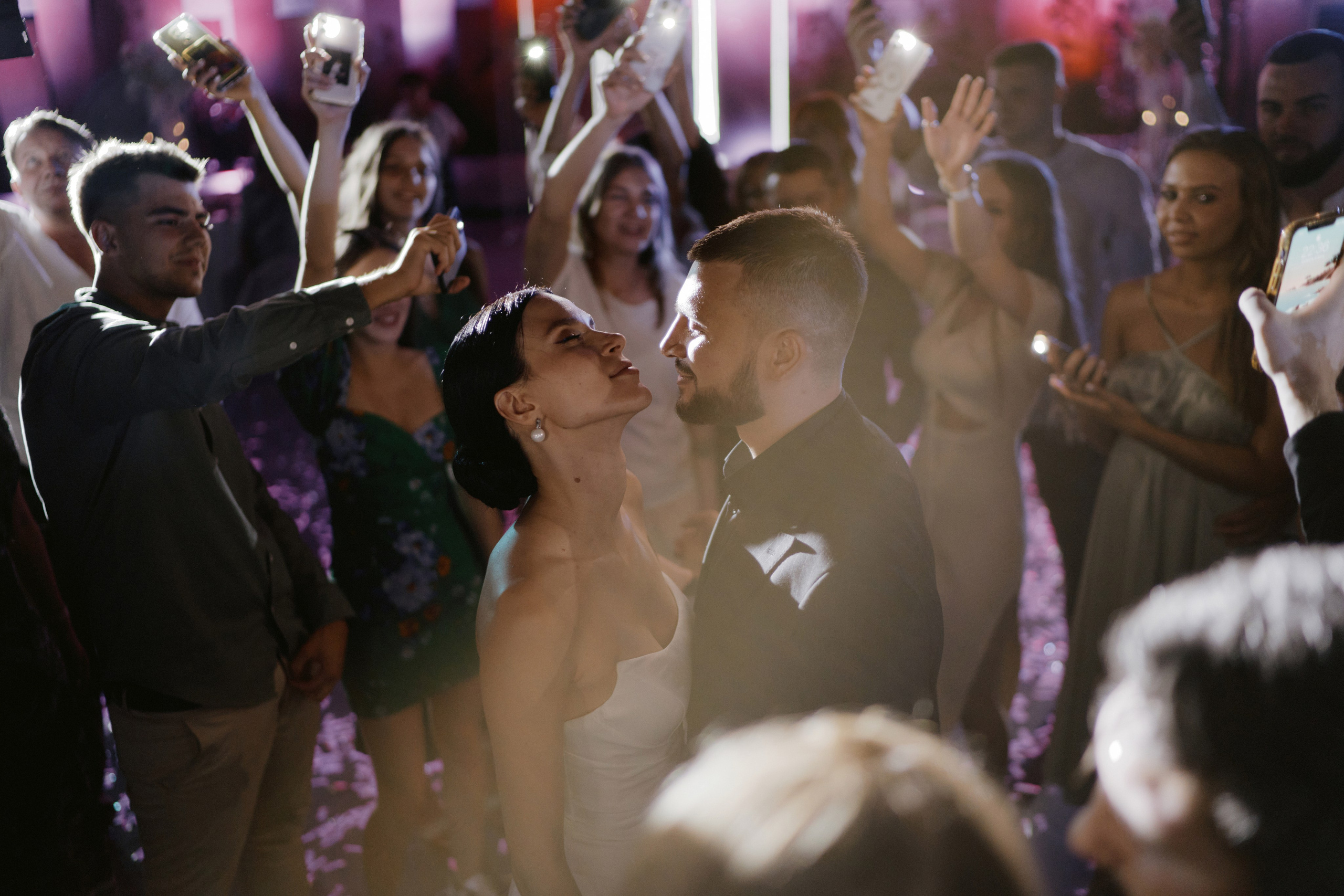 Она похожа на Меган Фокс. Свадебный фотограф в Ростовe-на-Дону Анастасия Прутова