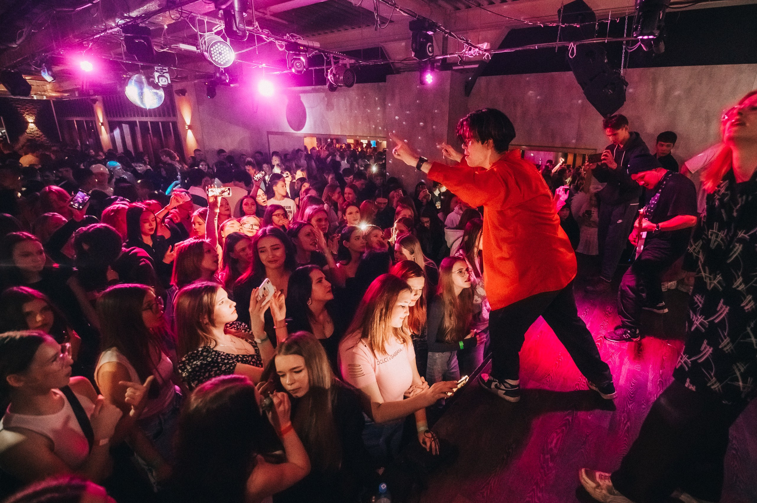 8 MARCH WOMENS DAY PARTY. Фотограф в Кемерово Владислав Шульц