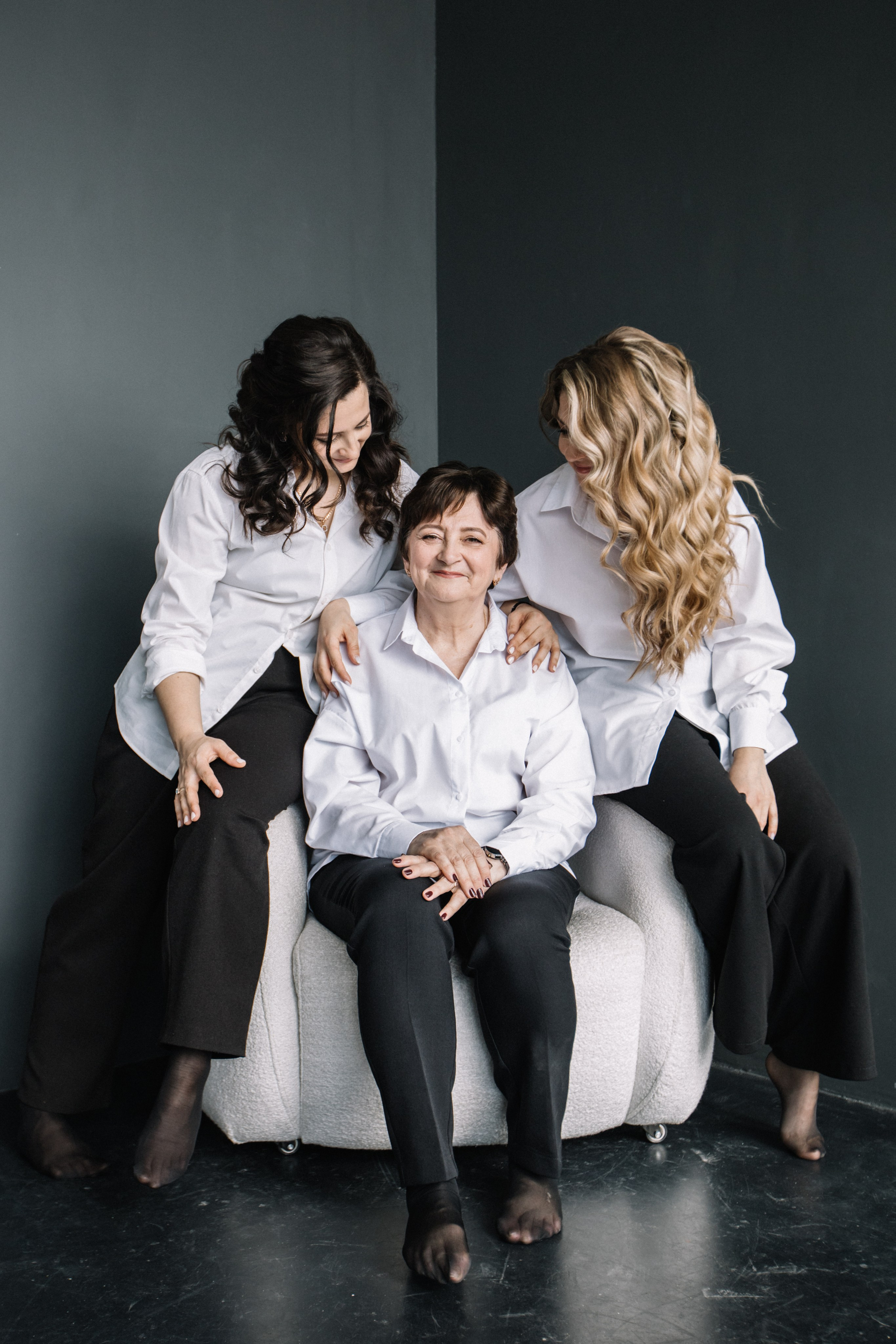 Настя, Маша и Мама. Главная