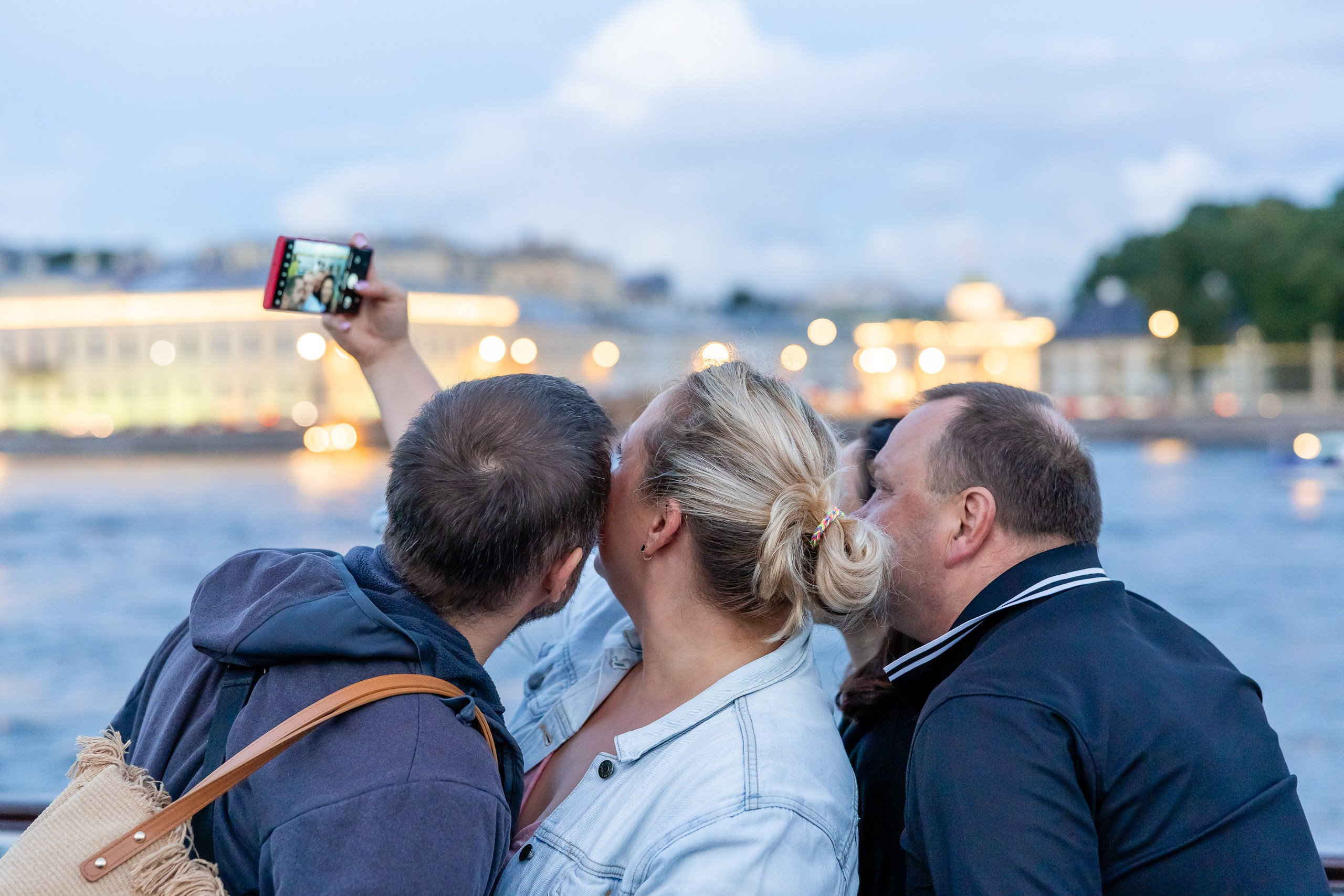 Экскурсия на двухпалубном теплоходе по Неве. Фотограф в Санкт-Петербурге — Сергей Петров