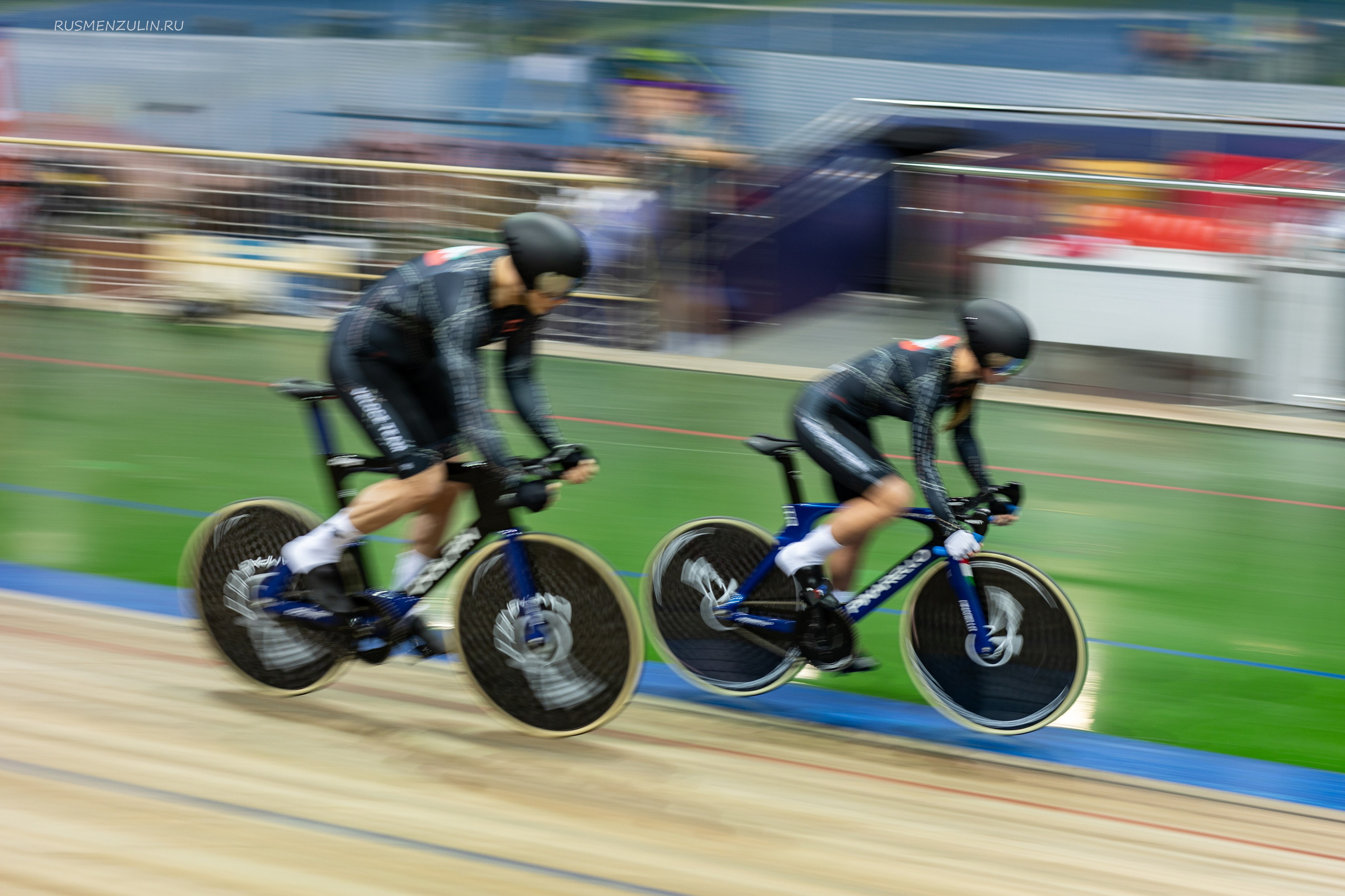 Cyclingrace крылатское декабрь 2025. Лучшие моменты и живые эмоции в моем объективе! Обращайтесь