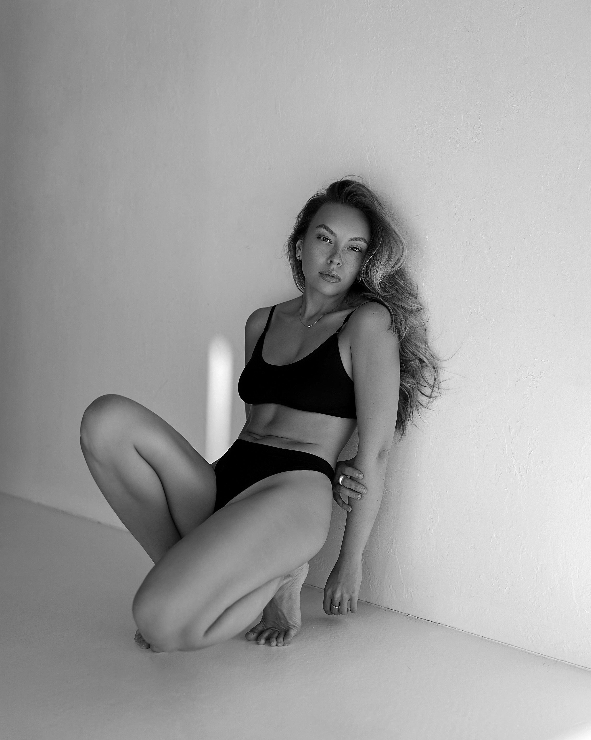 ЖЕНСКИЕ СЪЕМКИ. ЖЕНСКИЙ ФОТОГРАФ КРИСТИНА ВИГЕЛЬ