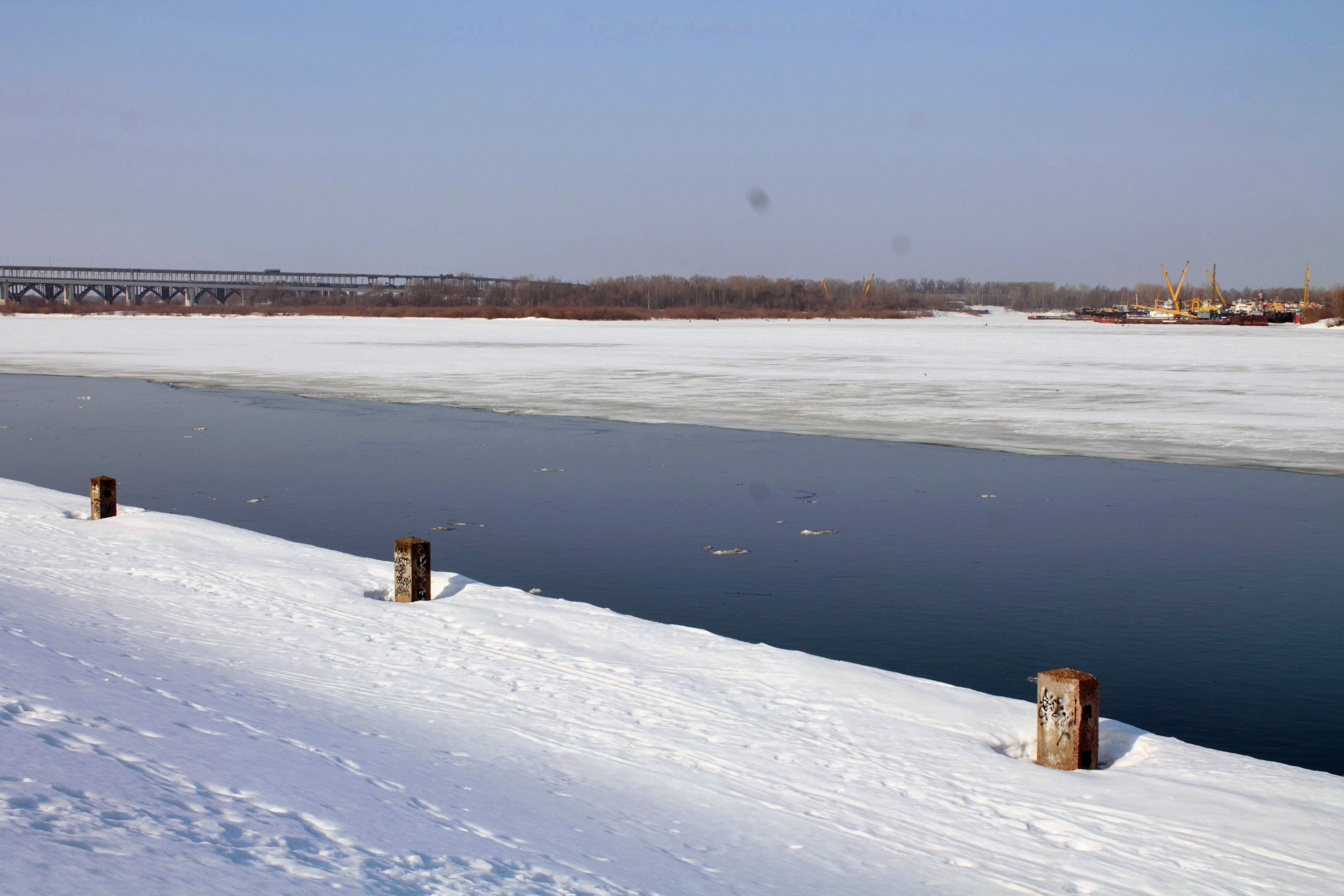 Весенняя прогулка по набережной Волги. Isaev-foto.ru