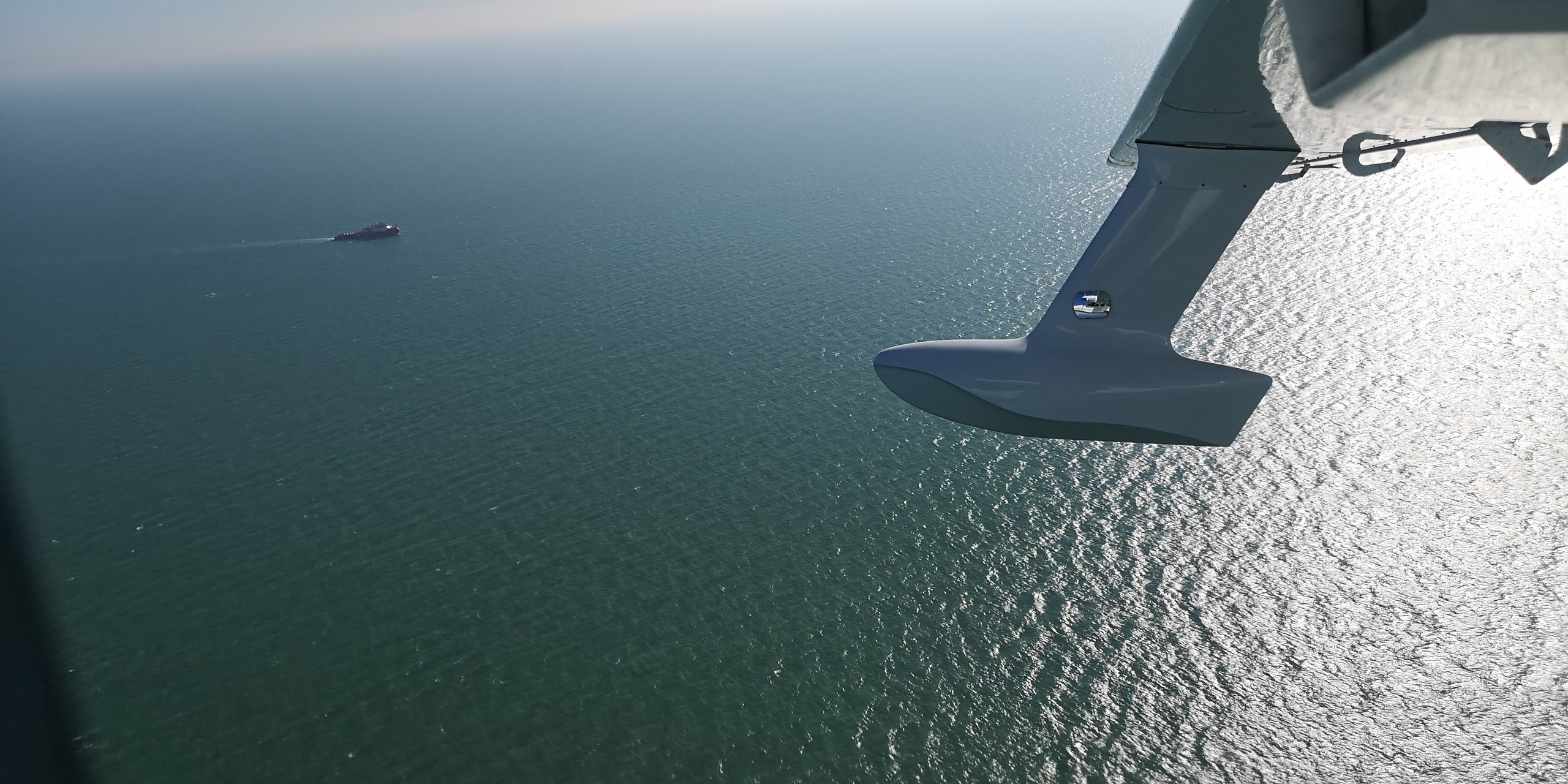 Каспийское море (наука на Ла-8) (2021 г.). Фотоальбом показывающий увлекательный мир авиации и мир медведей Андрея Иванова