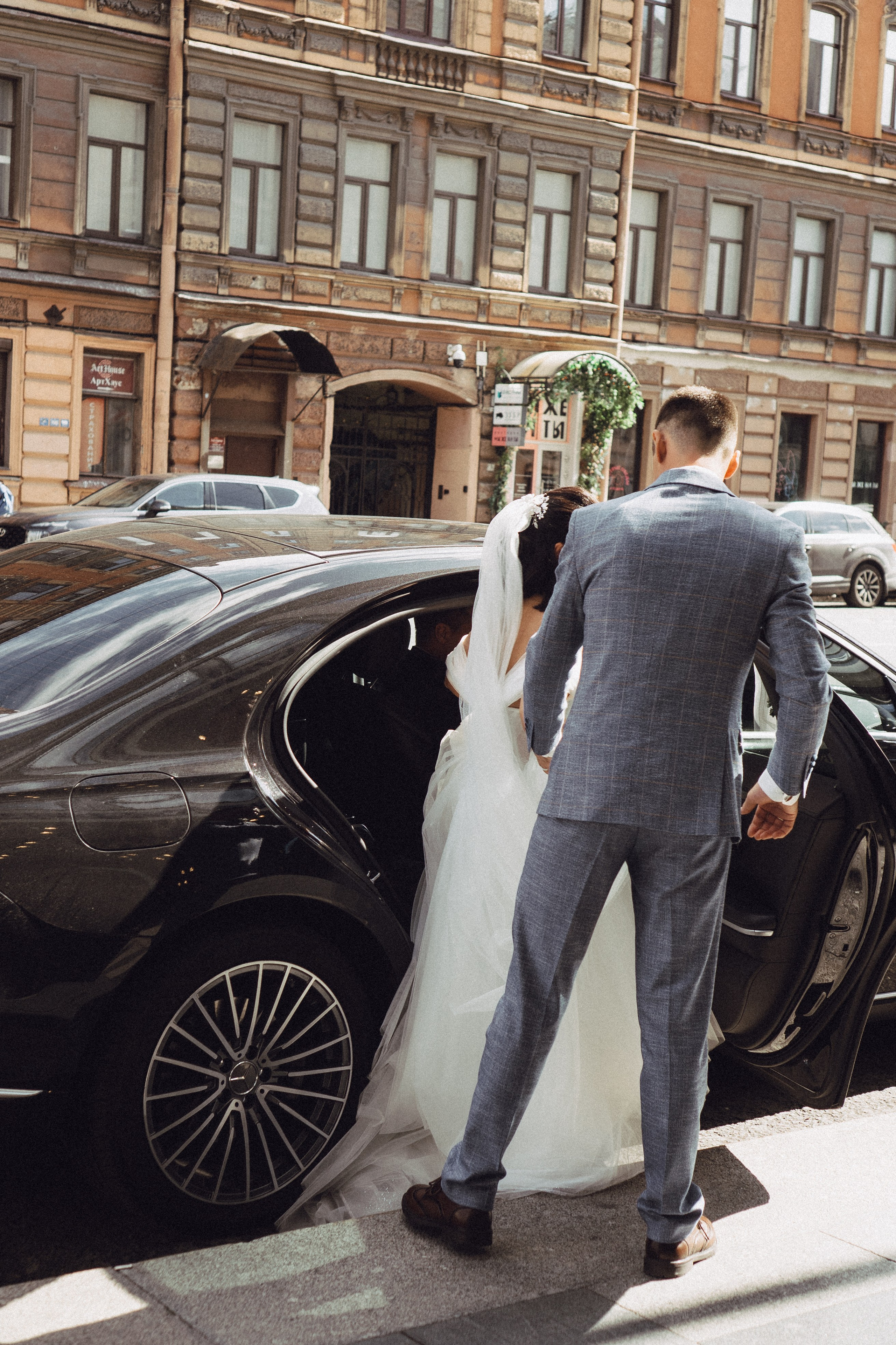 СВАДЕБНАЯ ПРОГУЛКА РЕСТОРАН МЫ ЖЕ НА ТЫ И ФОТОСЕССИИЯ С АВТОМОБИЛЕМ. Профессиональный фотограф, Санкт-Петербург — Виктория Богомолова