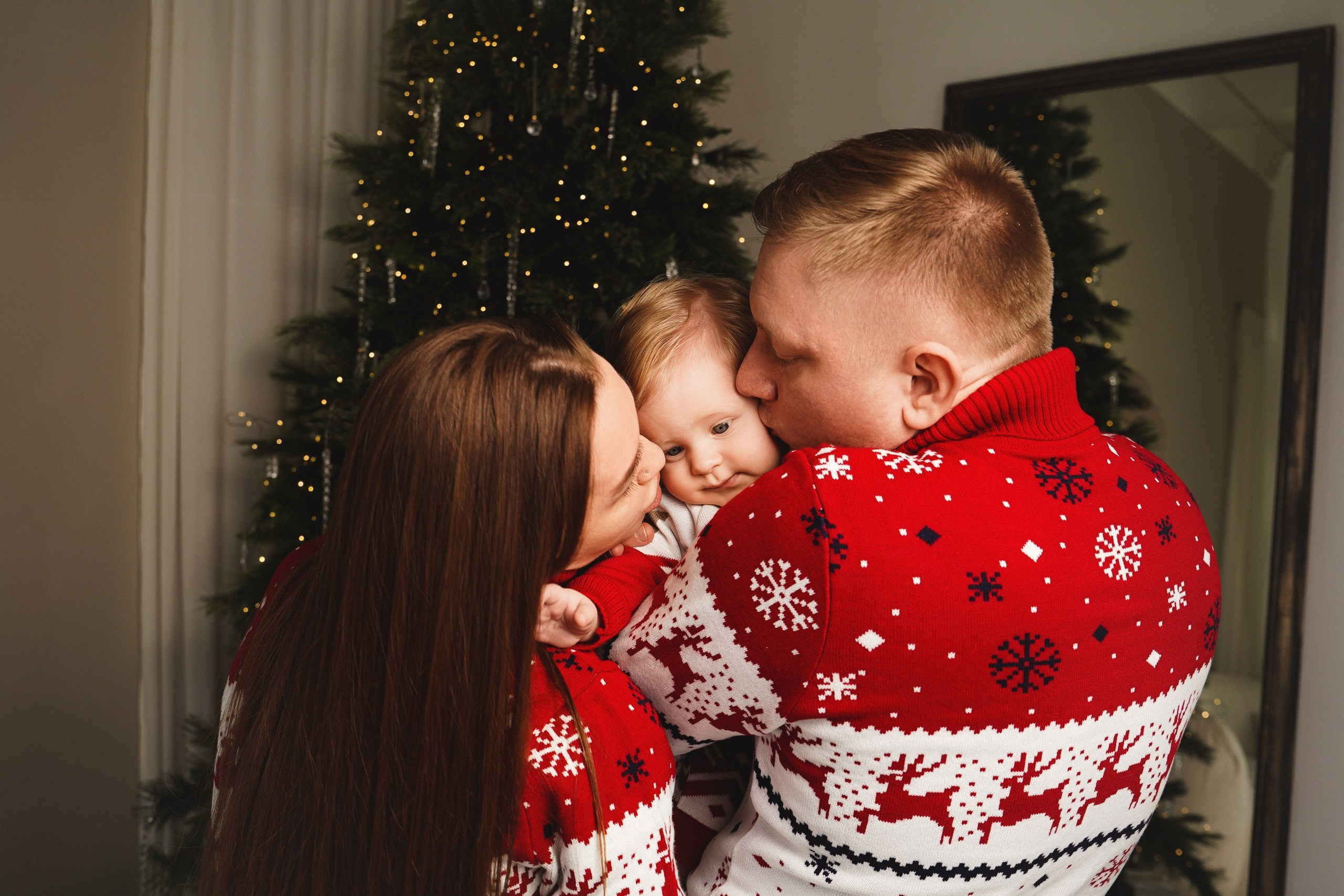 Семейная фотосессия в студии Blanc. Свадебный фотограф в Ростове-на-Дону. Таинство Крещения и Венчания, семейные фотосессии. Алёна Чёботова