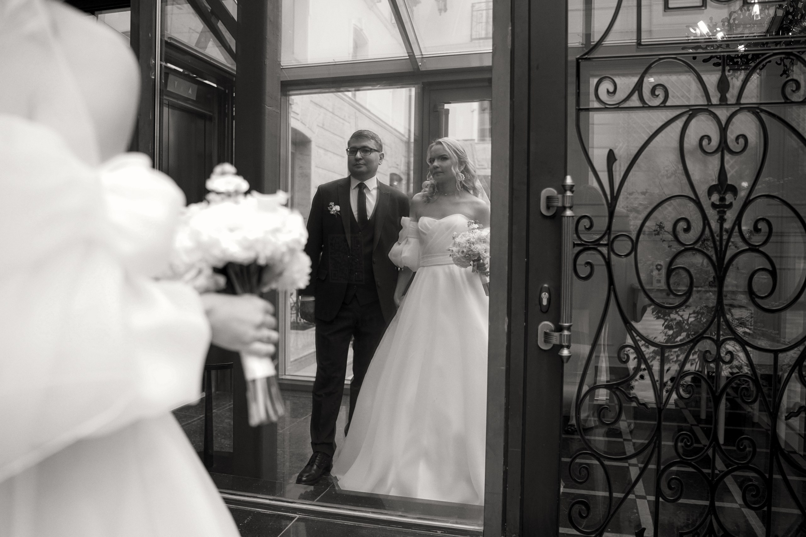 Свадебная фотосессия «4 часа». Отель Резиденция в Ростове-на-Дону. Кадры молодоженов на природе. Фотосессия банкета 1 час. Свадебный фотограф в Ростове-на-Дону. Таинство Крещения и Венчания, семейные фотосессии. Алёна Чёботова