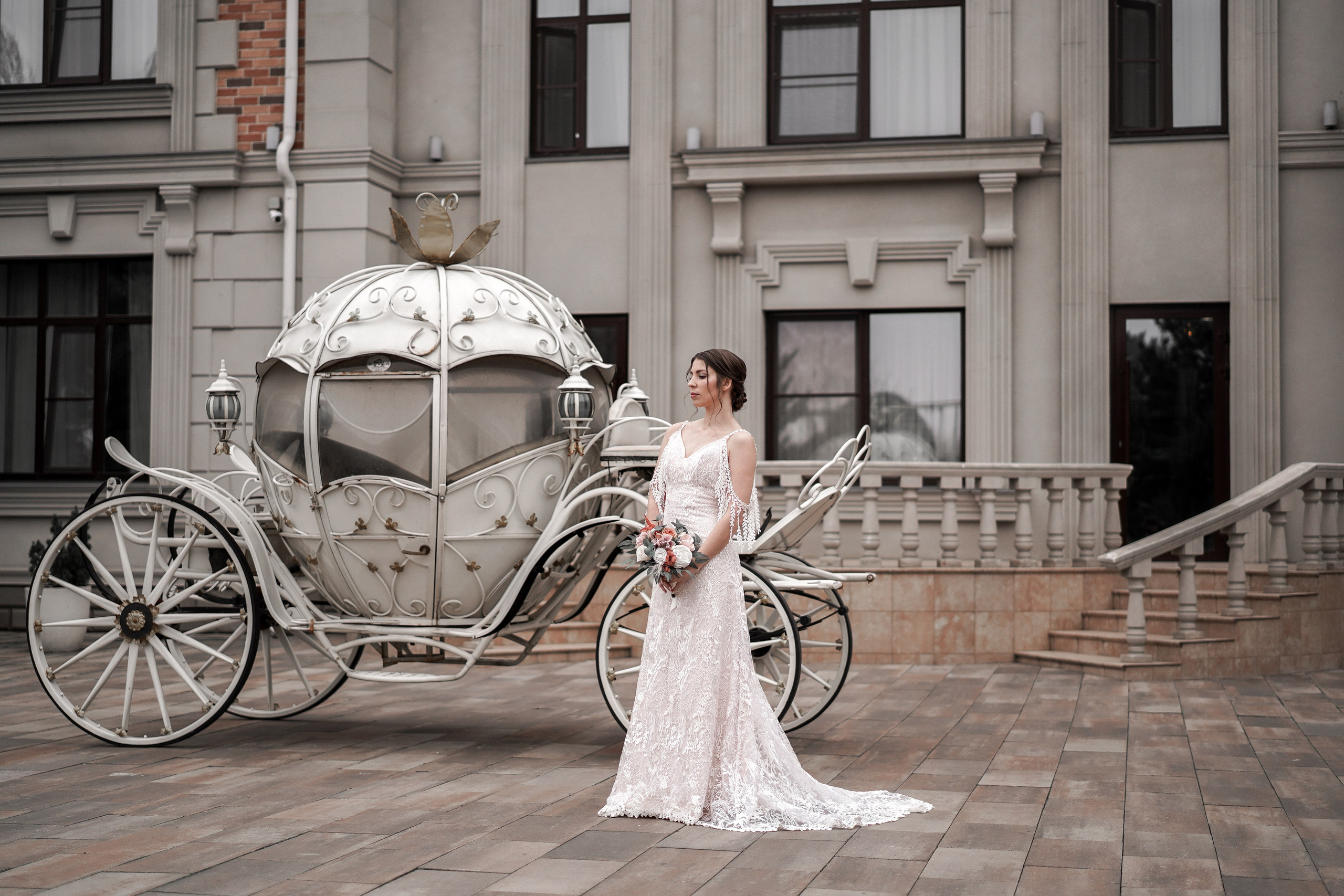 Свадебная фотосессия в Графском парке. Ростов-на-Дону. Свадебный фотограф в Ростове-на-Дону. Таинство Крещения и Венчания, семейные фотосессии. Алёна Чёботова