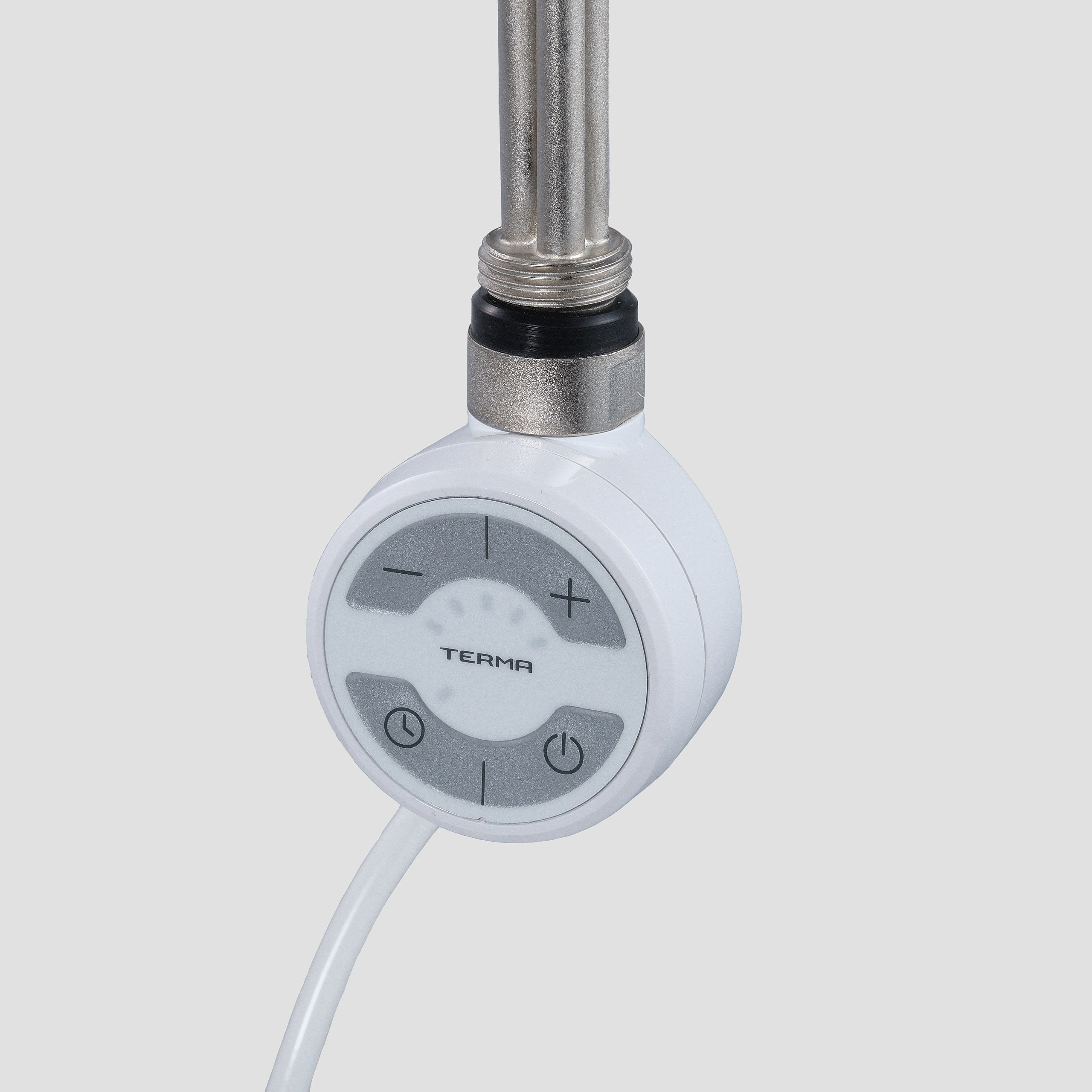 Предметные фотографии регуляторов и нагревателей для отопительных приборов