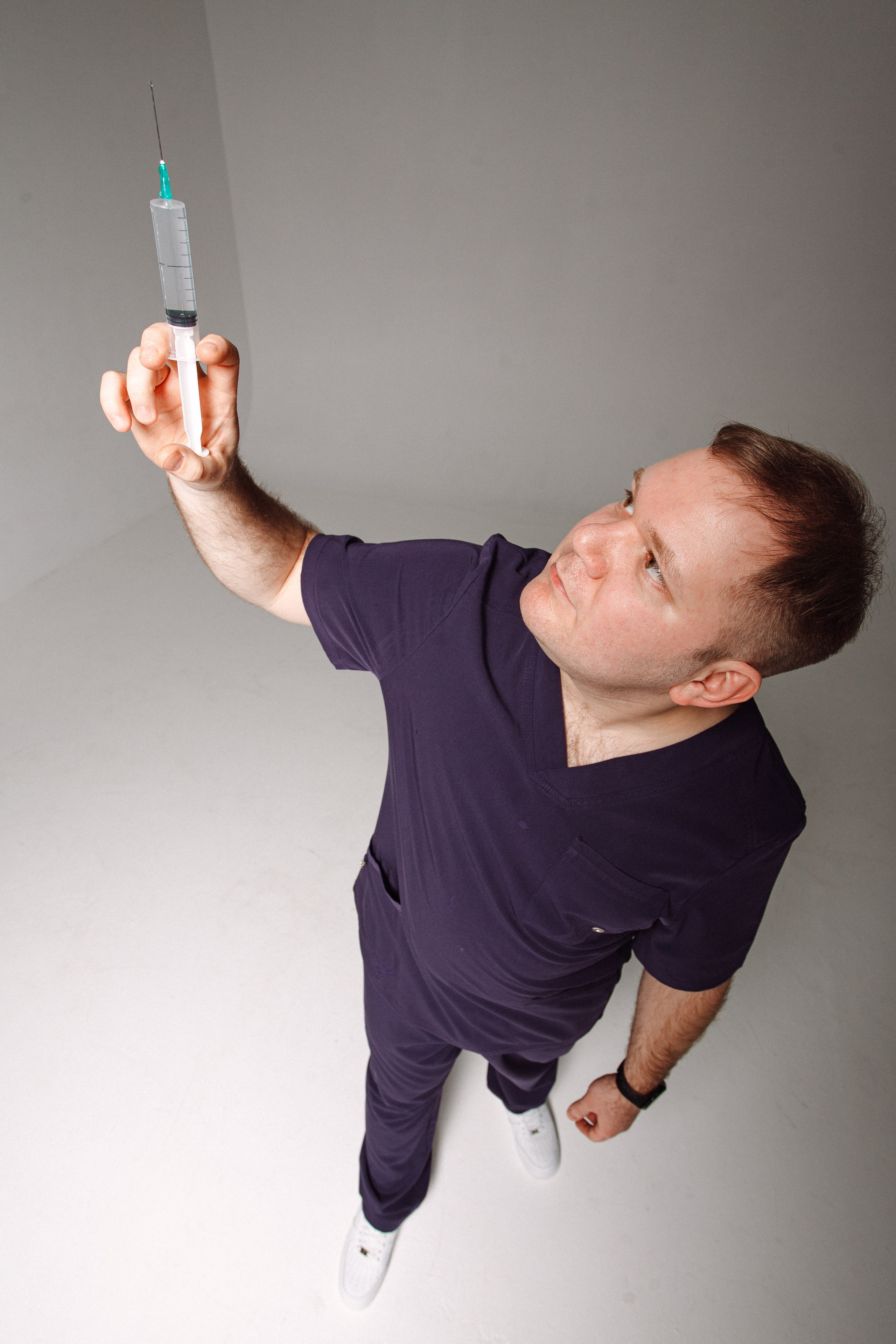 Съёмка врача в студии. Фотограф врача в Нижнем Новгороде и Нижегородской области.