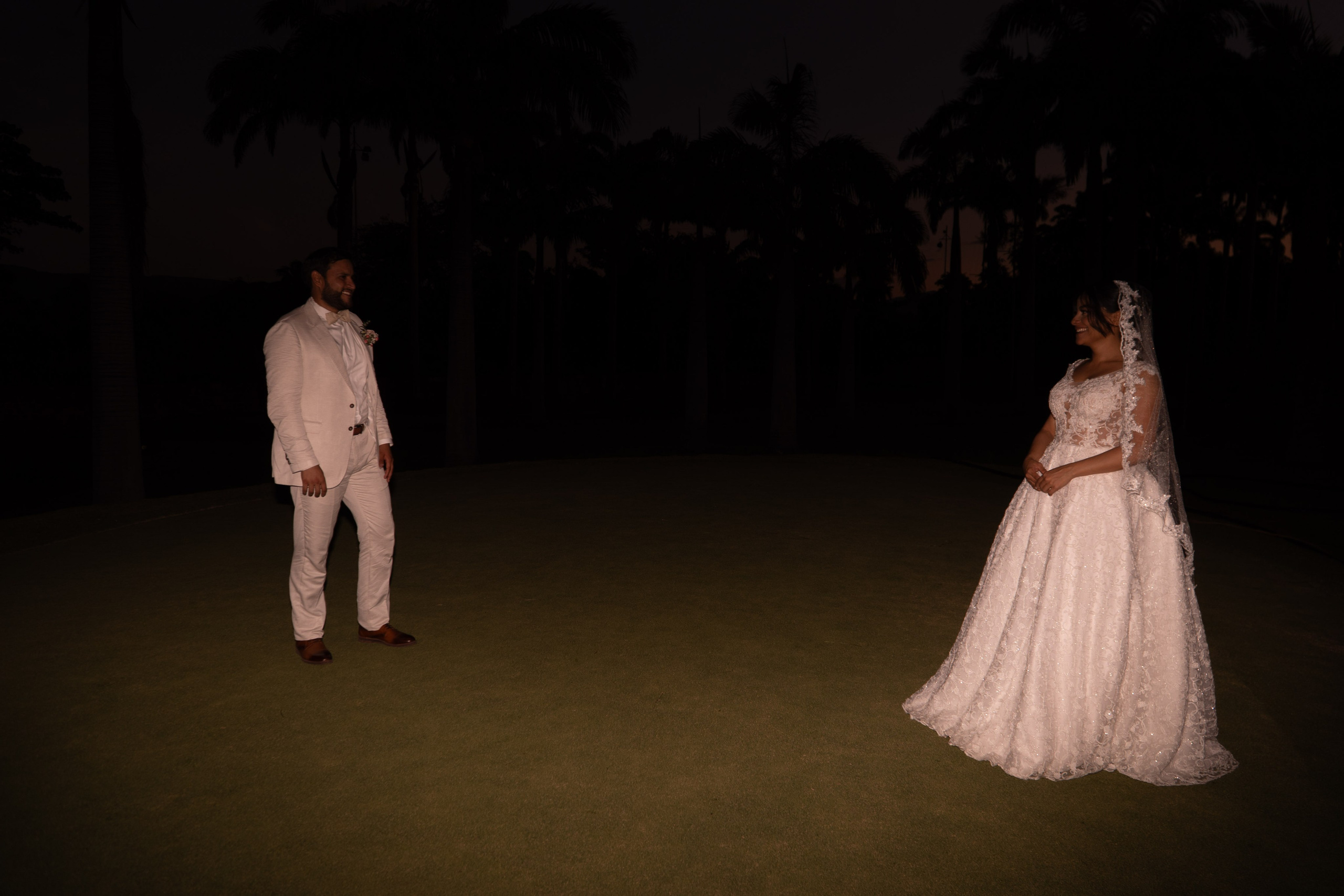 Carola & Gerson. Wedding Photographer in Barcelona and Medellin