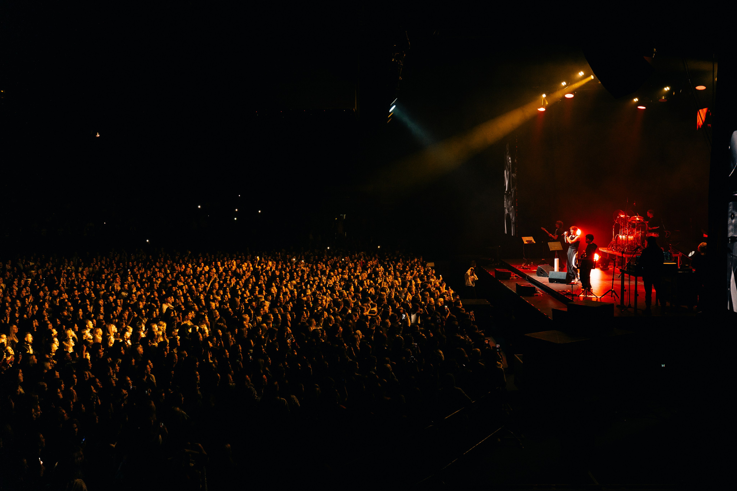 Ваня Дмитриенко. Концертный фотограф в Перми, Москве и Екатеринбурге Максим Шибаков