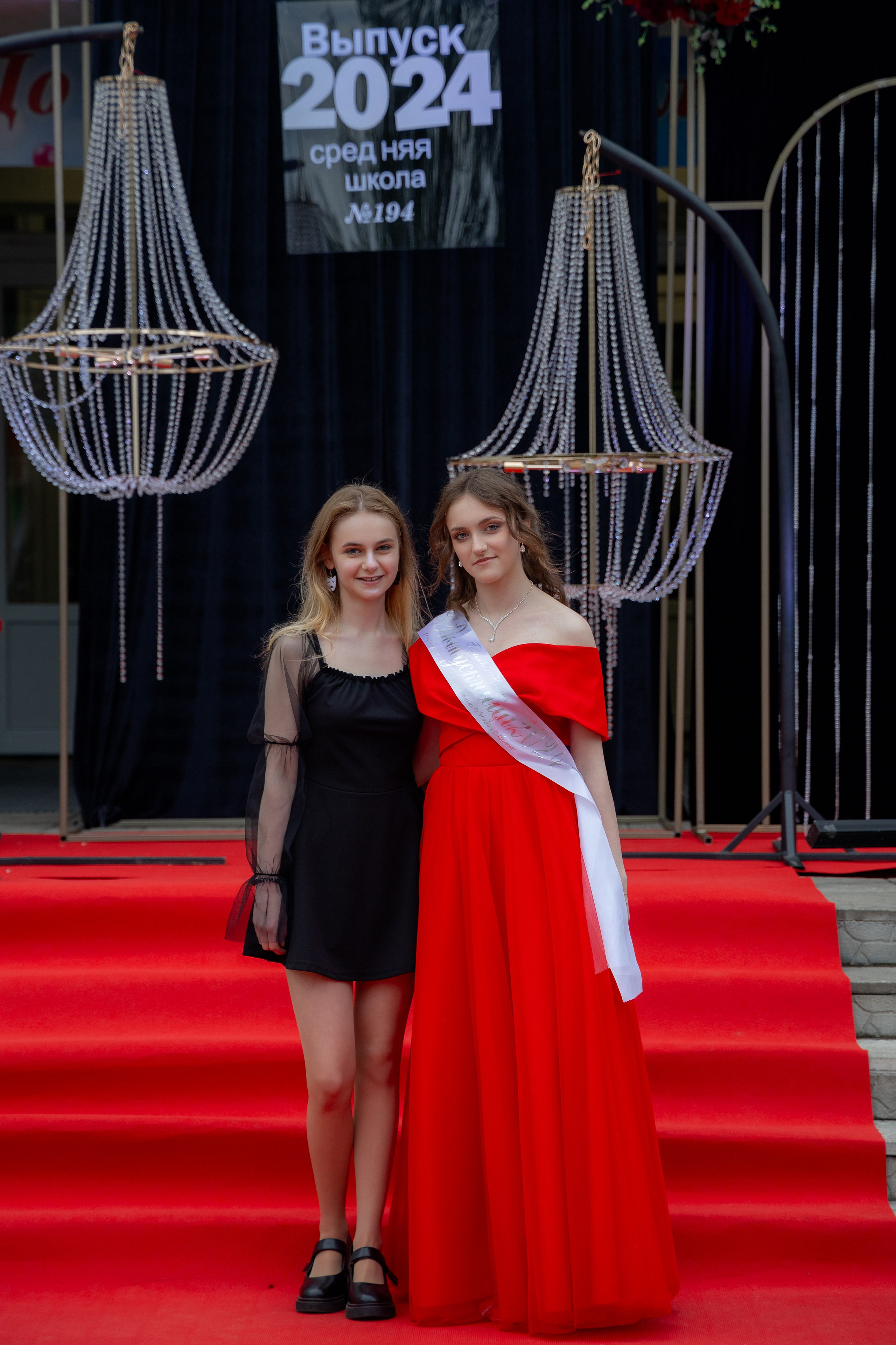 Школьный выпускной 2024 год в Соколе (Минск). Свадебный фотограф в Минске/Беларуси Сергей Спиридонов