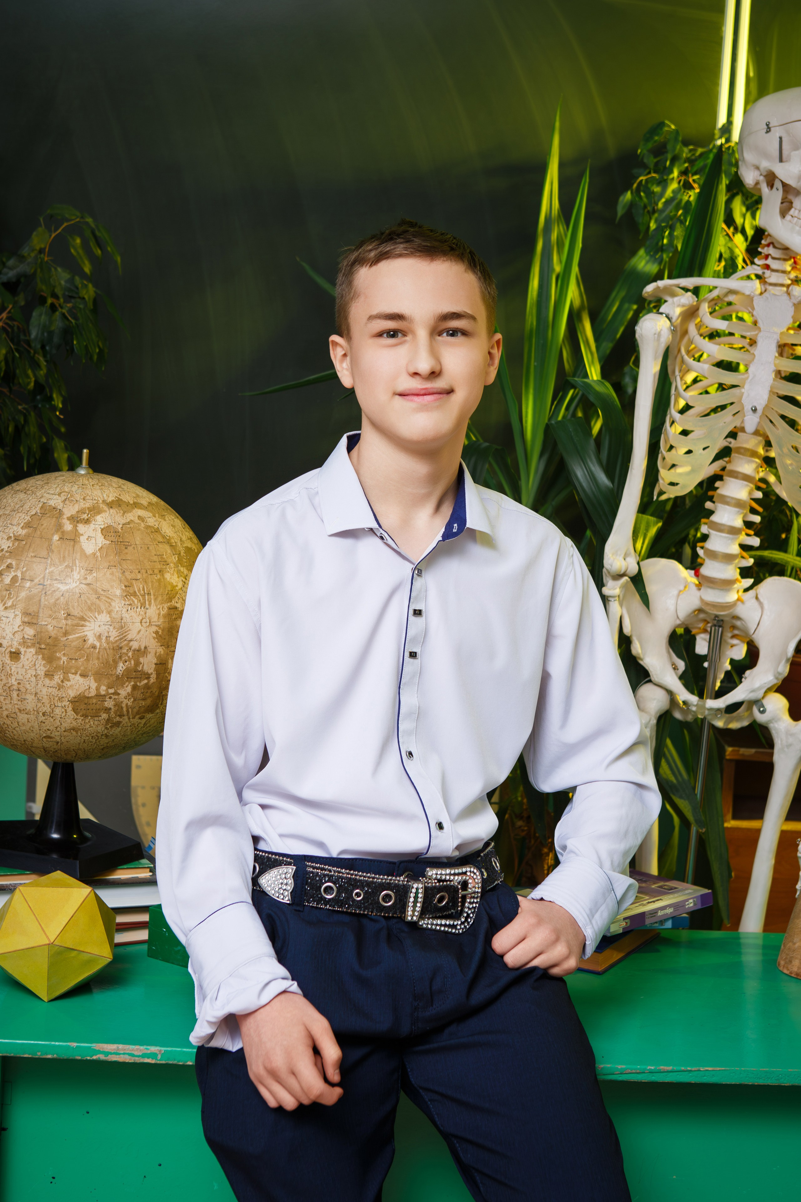 ПОРТРЕТНАЯ ФОТОСЕССИЯ В КЛАССЕ ДЛЯ 9 КЛАССОВ. ТВОЙ АЛЬБОМ / ТВОИ ПРАВИЛА