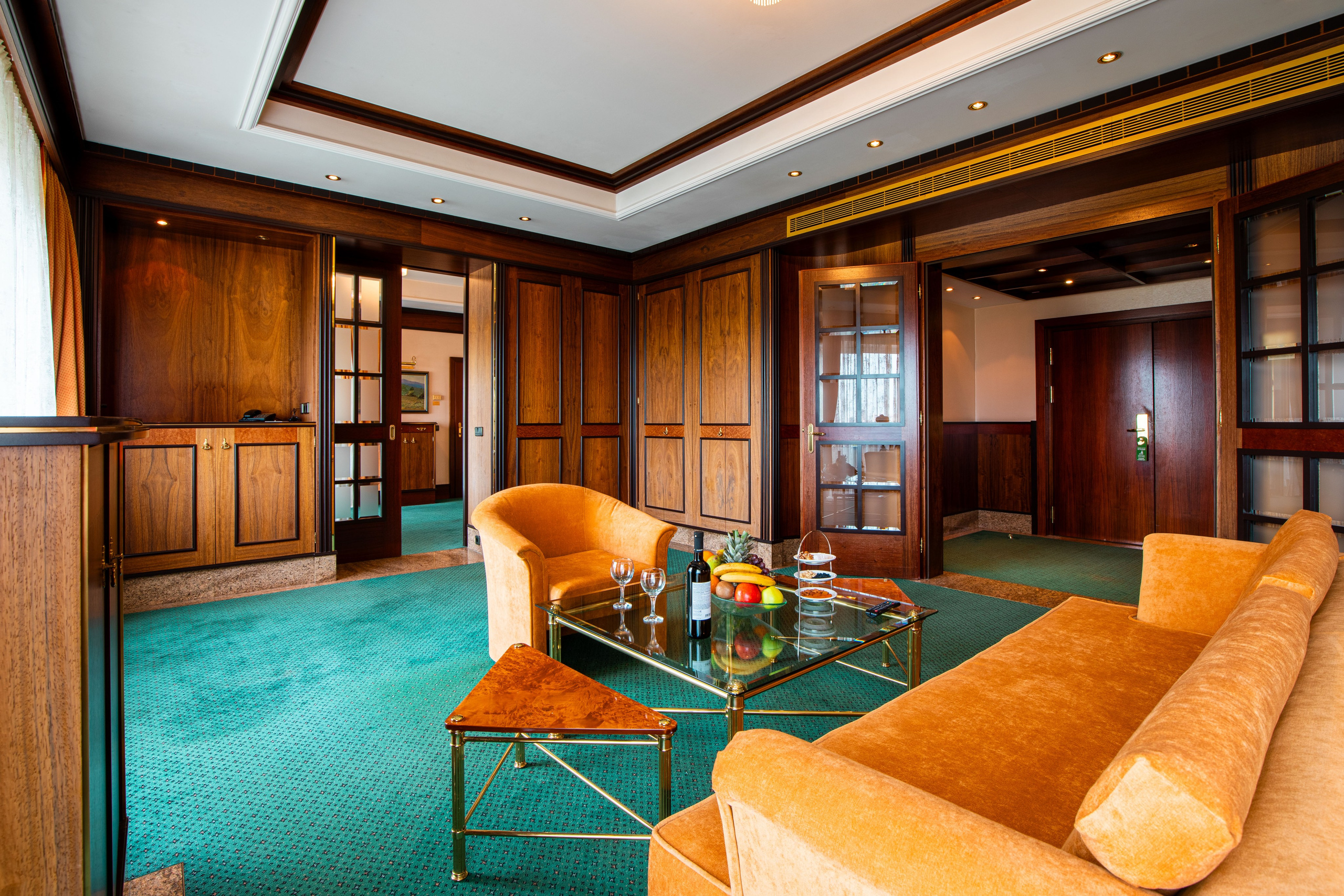 Интерьерная съёмка отеля «RAHAT PALACE»