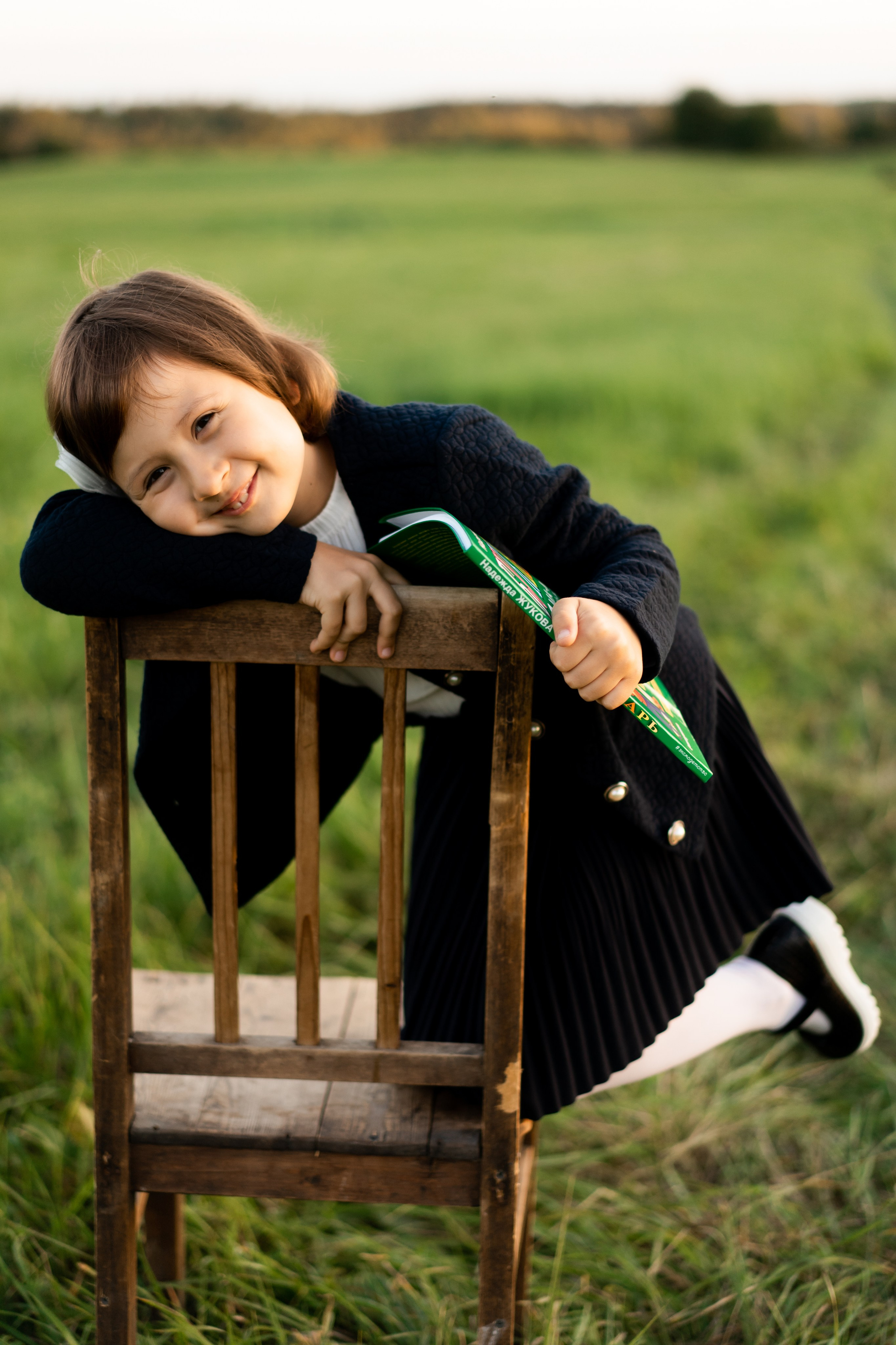 Майя. Первый раз в 1 класс. Семейный и детский фотограф в Санкт-Петербурге Дарина Герчиу
