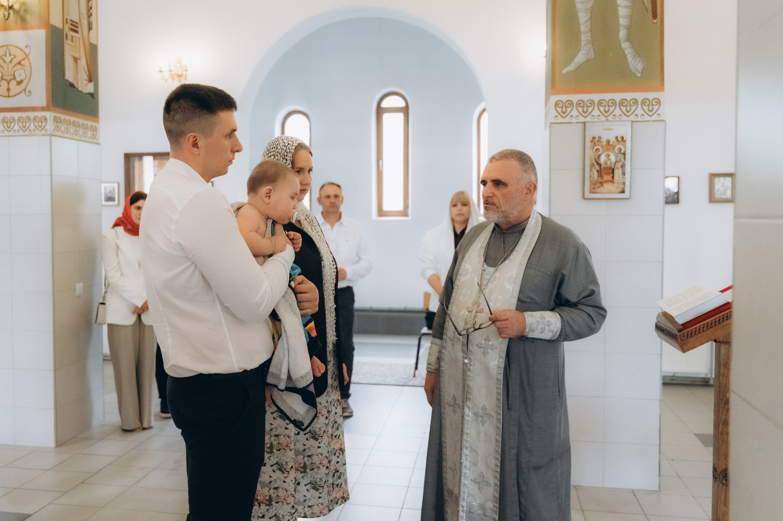 Крещение Демьяна (Церковь в честь святой блаженной Ксении Петербургской). Семейный фотограф в Минске Дарья Дреко