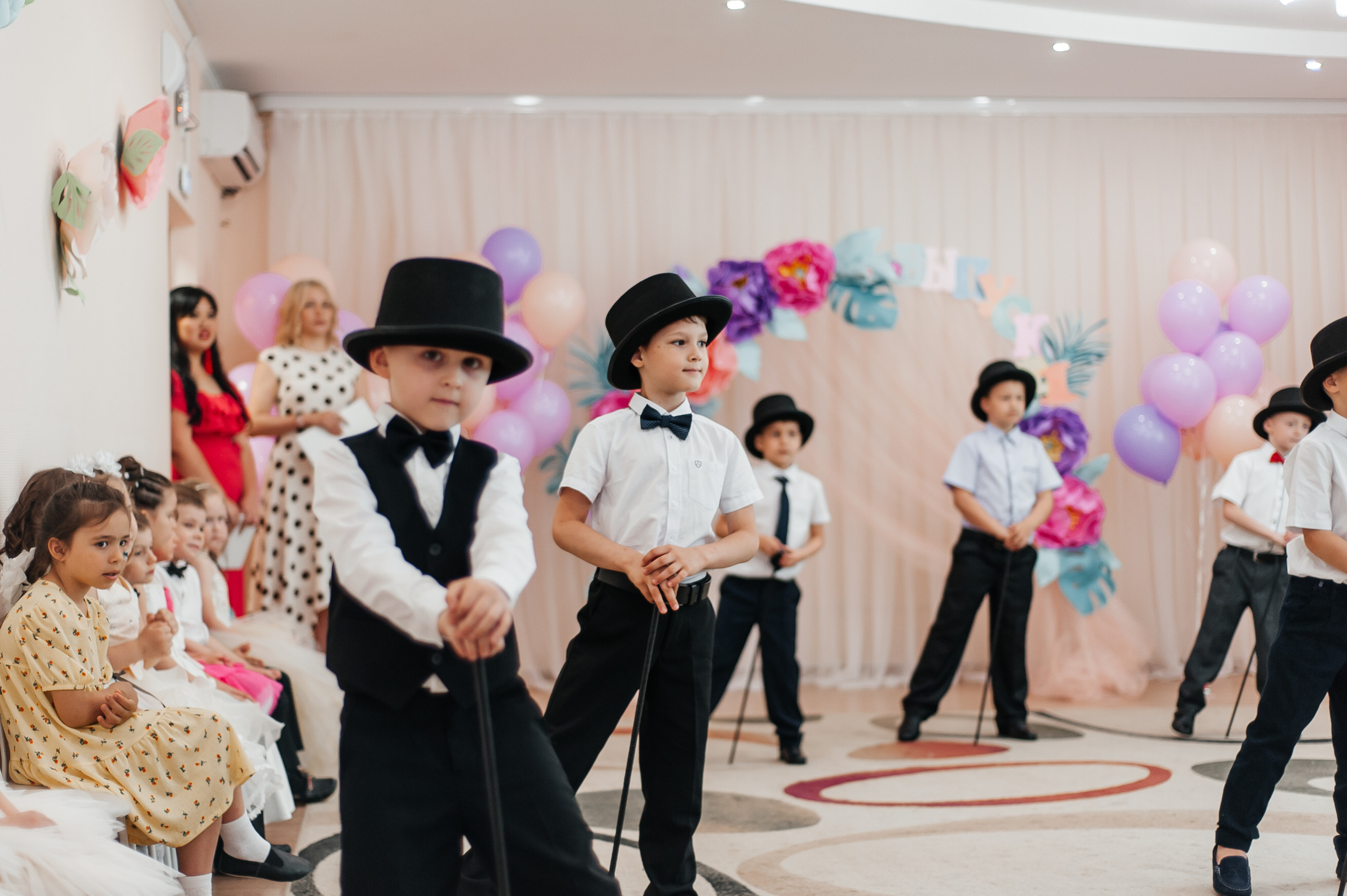 Выпускной Детский сад 321. Свадебный и семейный фотограф в Ростове-на-Дону Алина Астахова