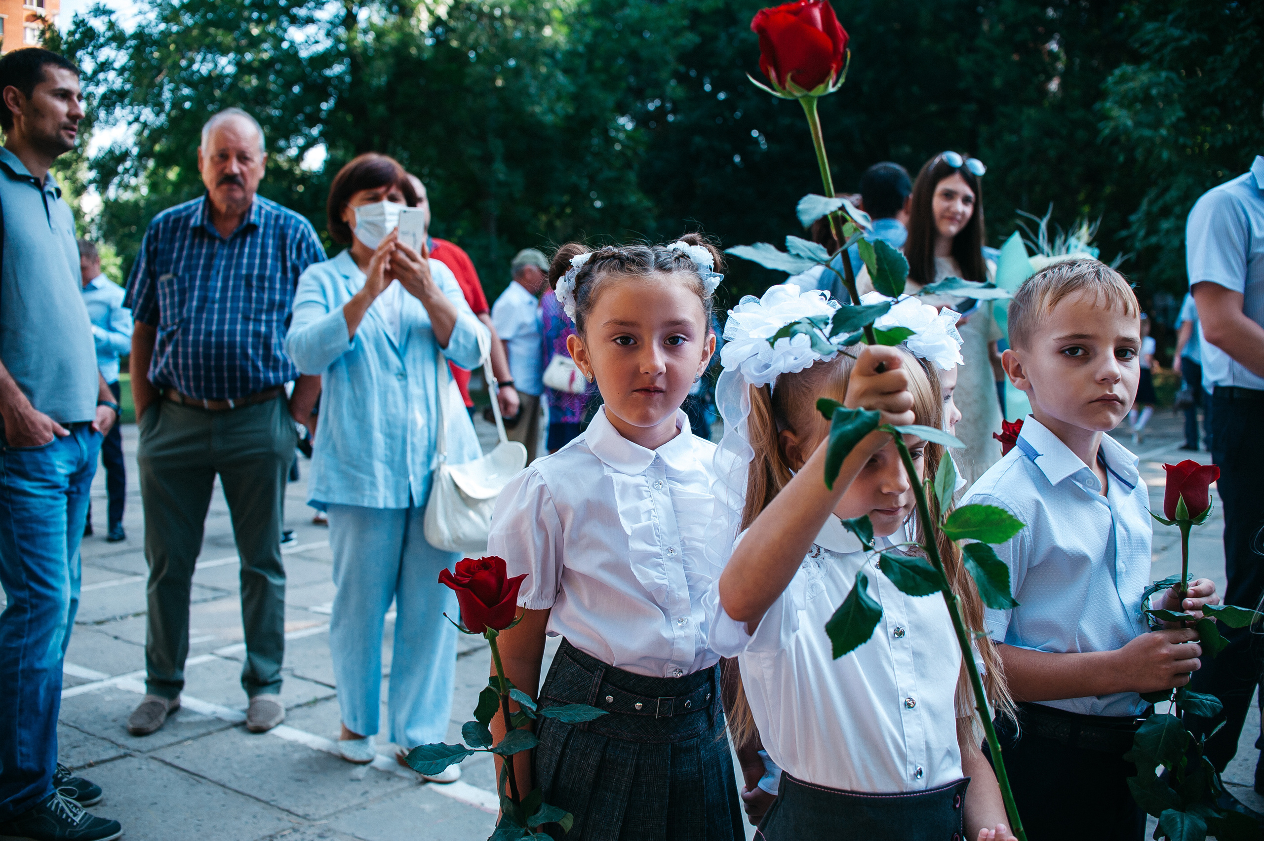 Линейка 1ж класса, Лицей 103. Свадебный и семейный фотограф в Ростове-на-Дону Алина Астахова