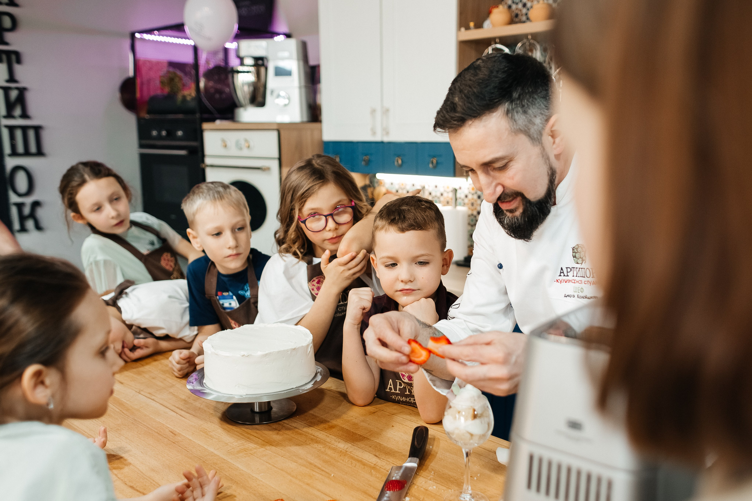 Детский мастер-класс в «АРТиШОК». Фотограф Кемерово | Сергей