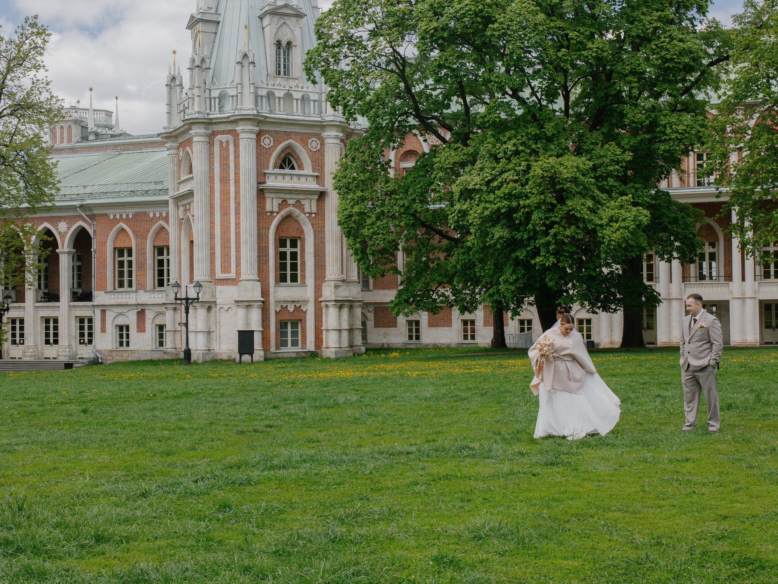 Свадебная съемка в Царицыно. Евгений и Надежда. Свадебный фотограф в Москве и Смоленской области Анна Мазурова