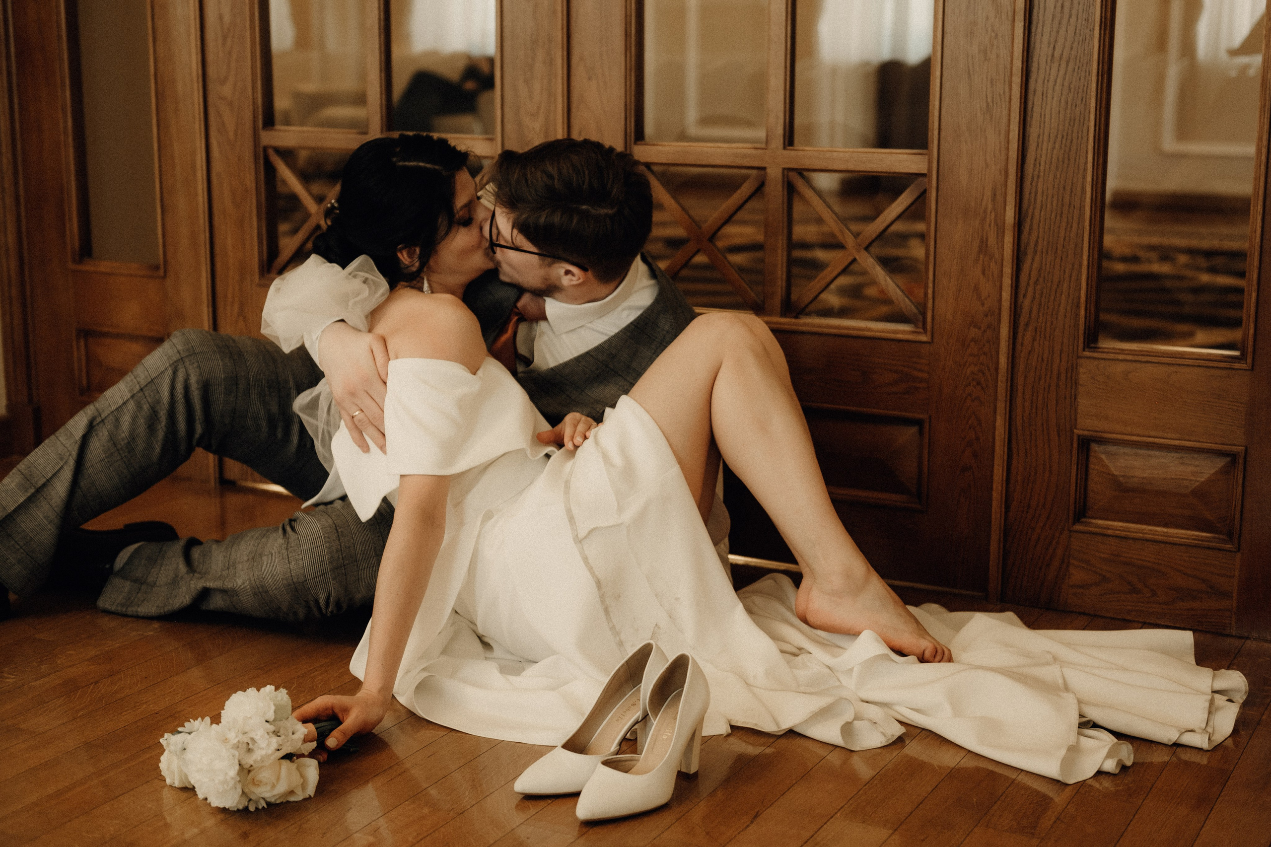 Свадебные фотографии. Фотограф в Барнауле Дарья Бутурлакина. Люби.Цени.Касайся