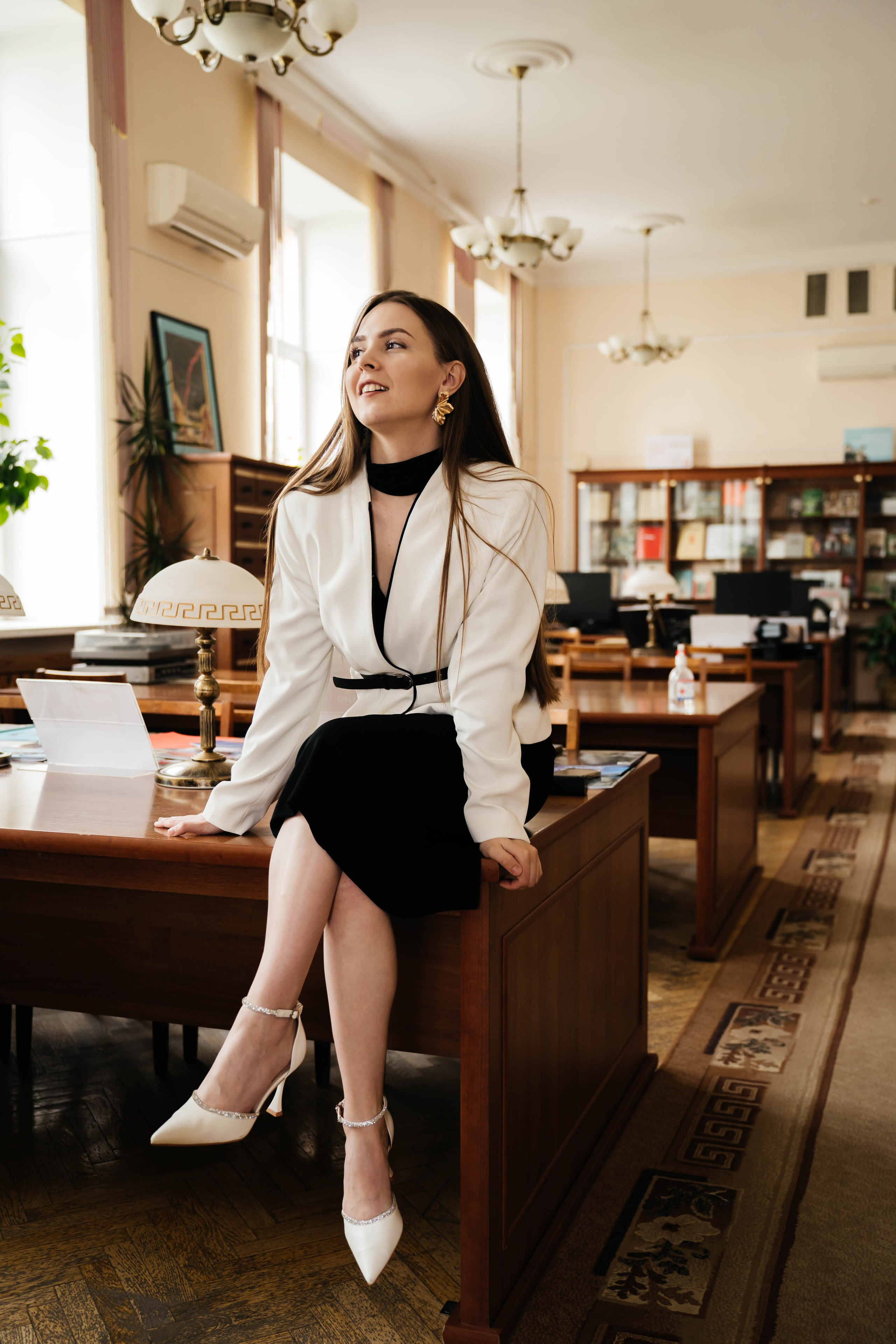 В библиотеке. Видеограф и Фотограф в Челябинске Ксения и Владимир Рюмины