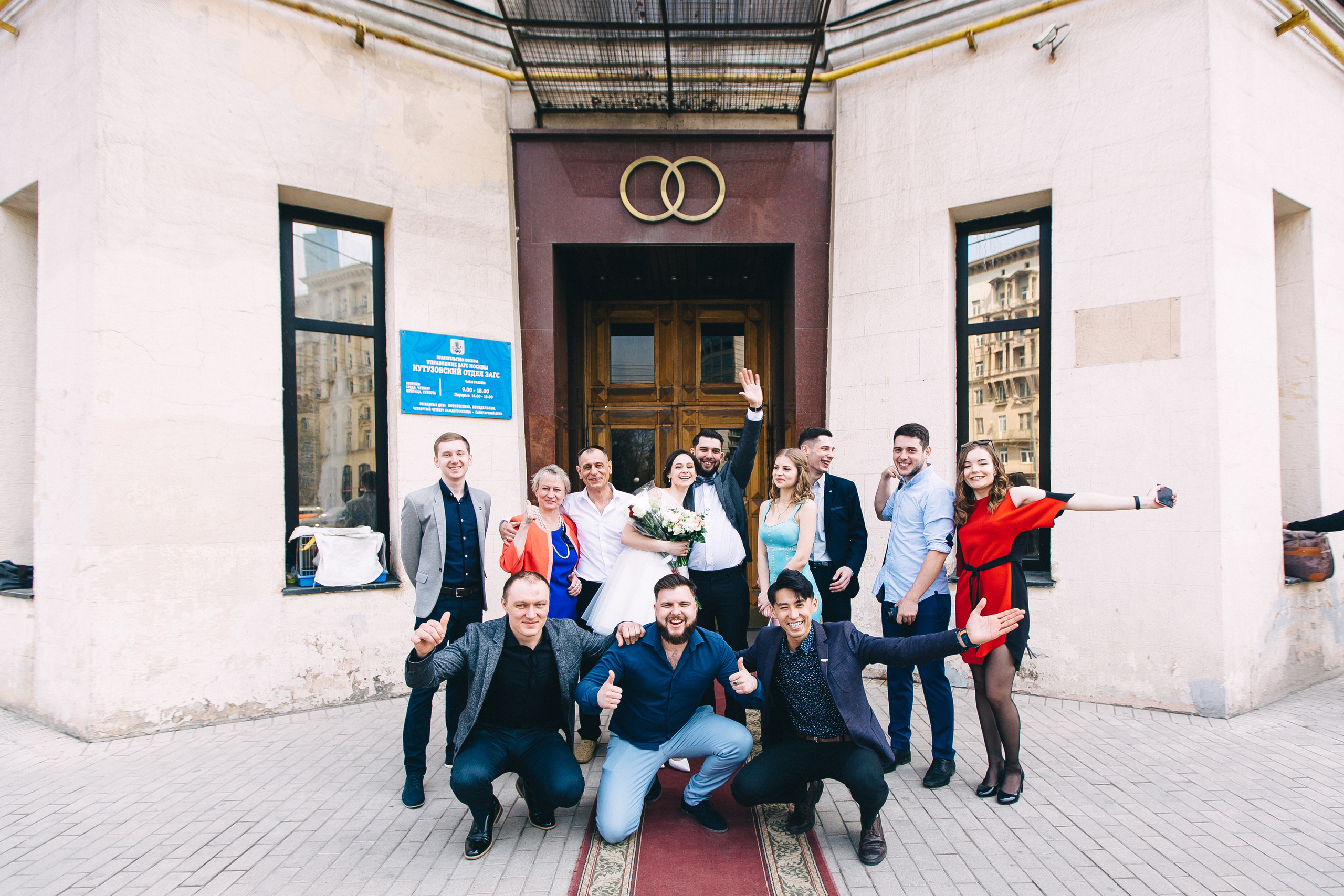 В окруженье друзей, на веселом пиру. Душевный фотограф Ваших самых ярких событий Марина Погребняк