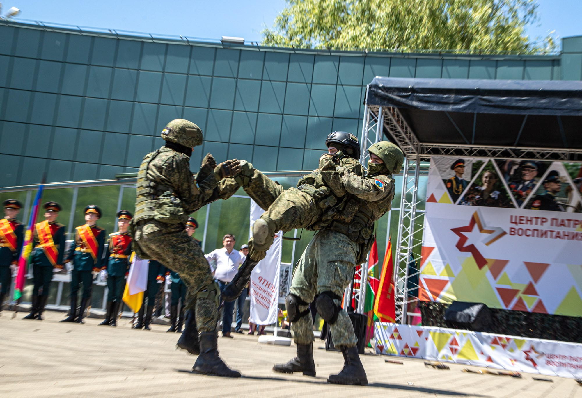 Патриотический фестиваль «Наследие». Репортажный, промышленный и маркетплейс-фотограф Дмитрий Чернат