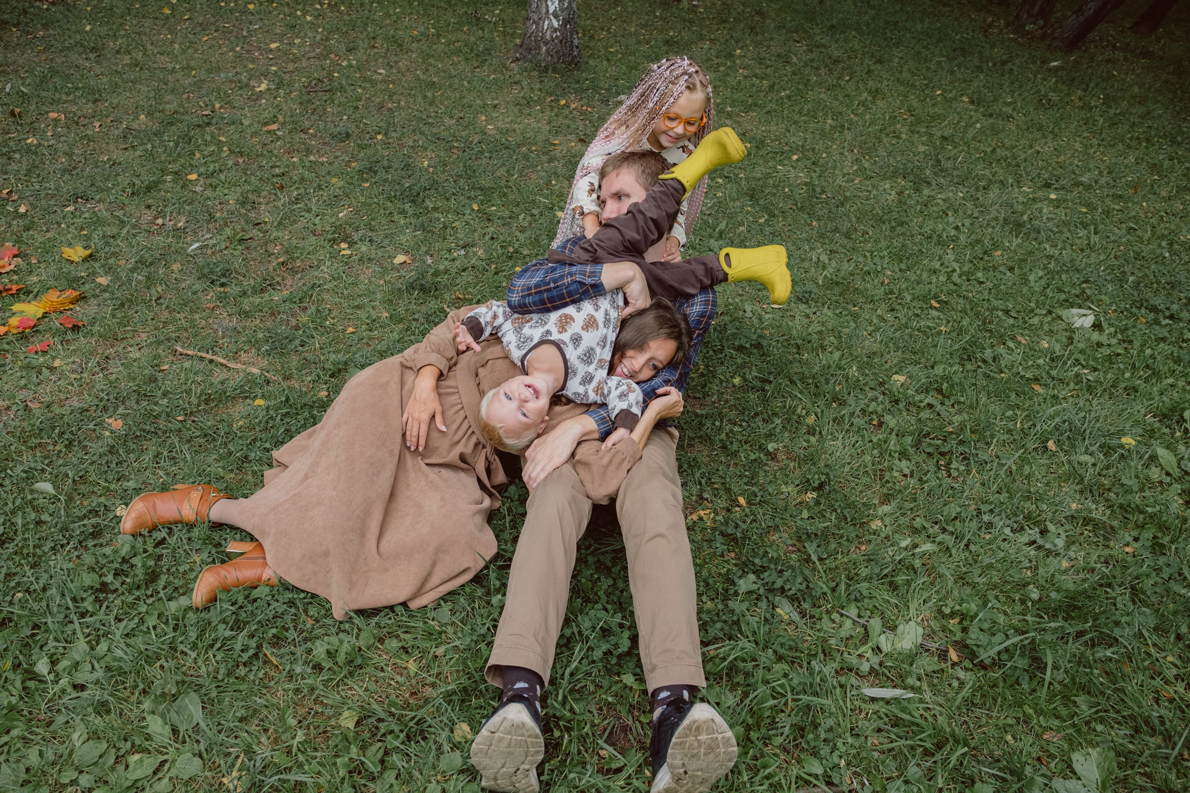 В парке. Свадебные и семейные фотографы в Москве Максим и Оксана Первомай