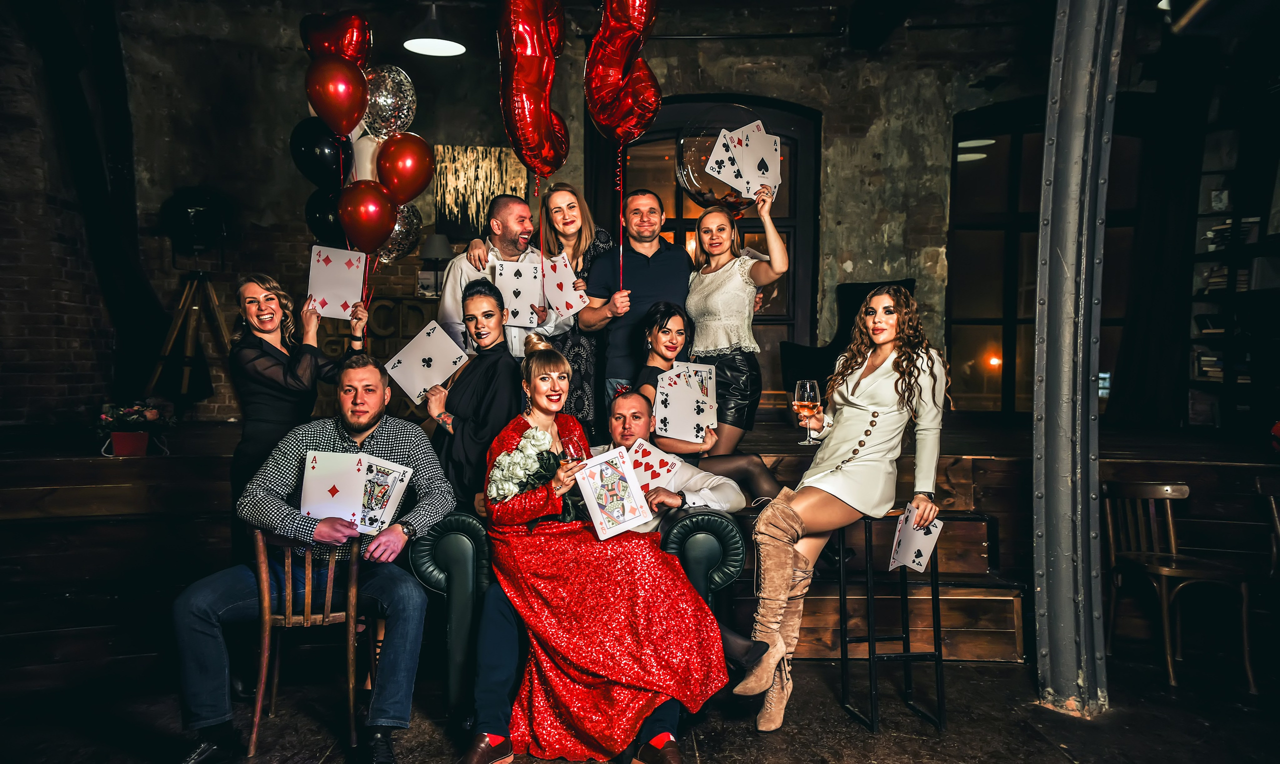 Тематическая вечеринка на юбилей 35 лет. Свадебный, семейный, детский, контент фотограф в Омске Максим Ильин