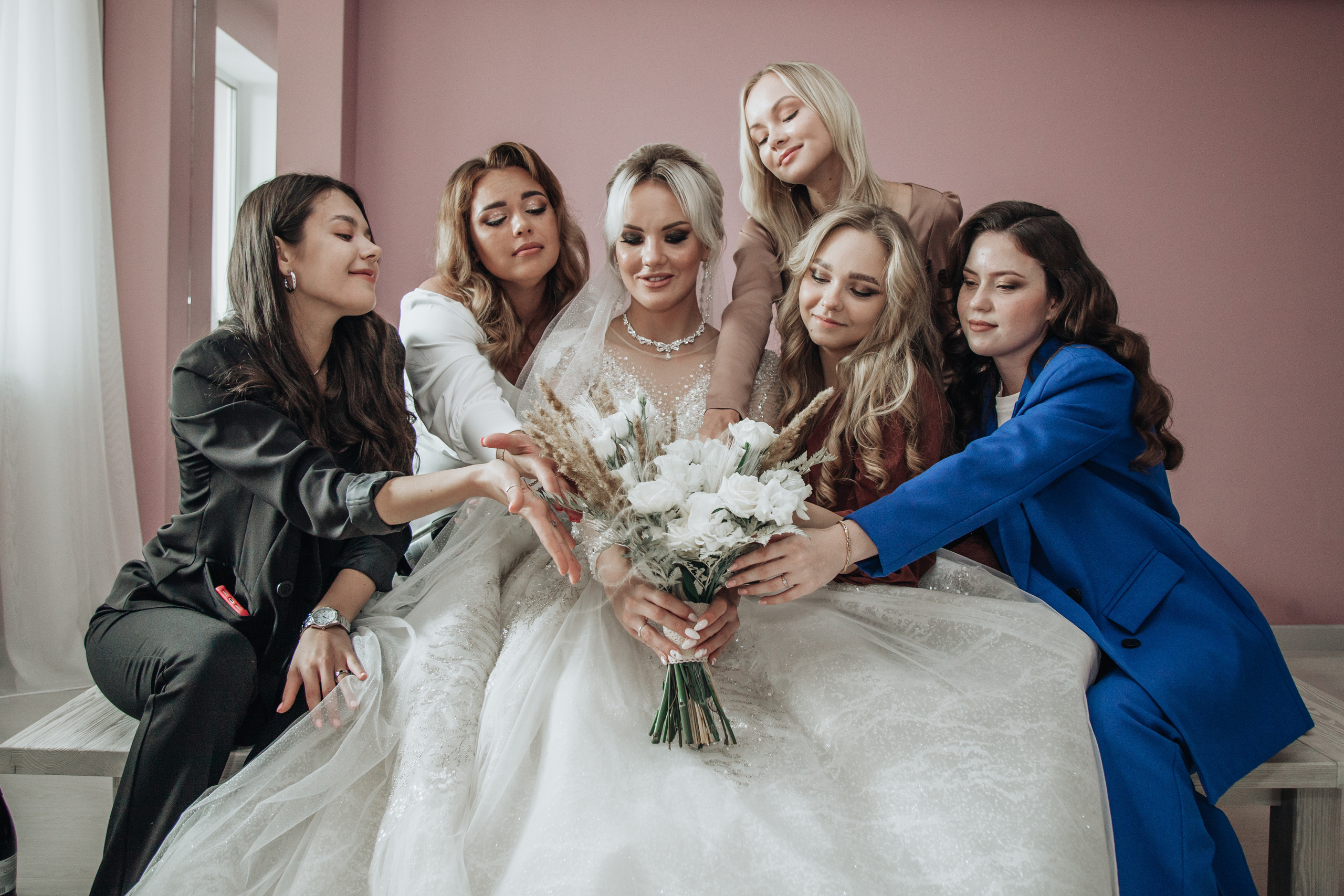 невеста с подружками