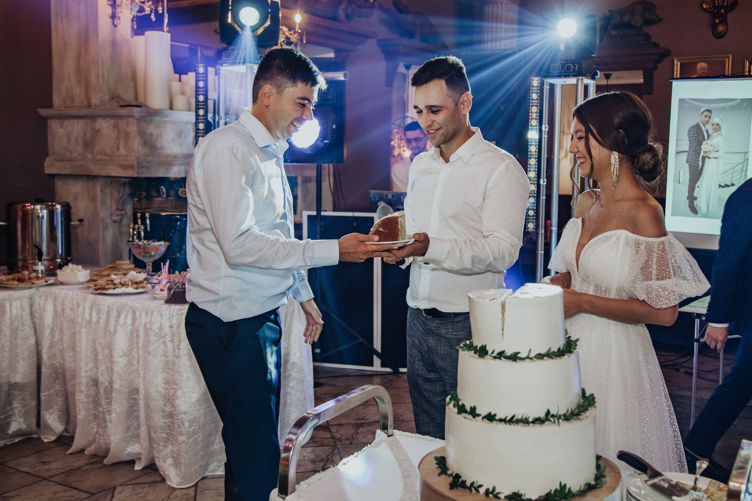 Свадьба Реналь и Райля. Свадебный фотограф и видеограф Саша и Таня в Саратове