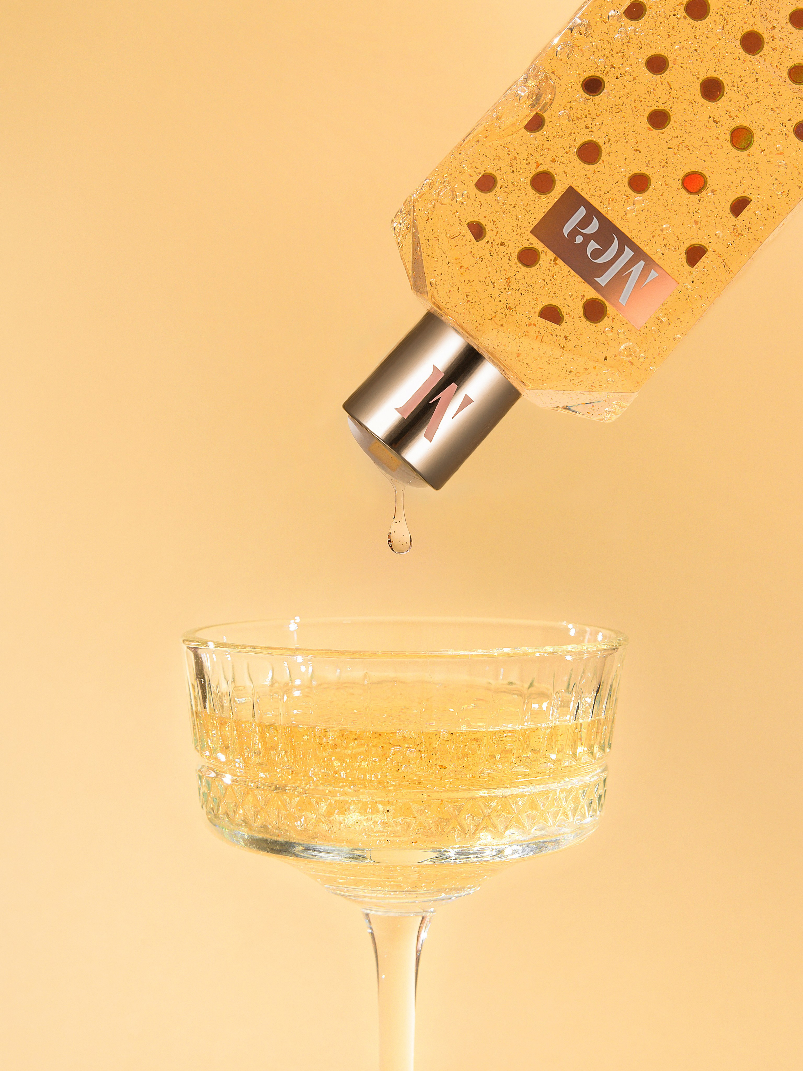 Mea. Каустика — предметная фотостудия для брендов