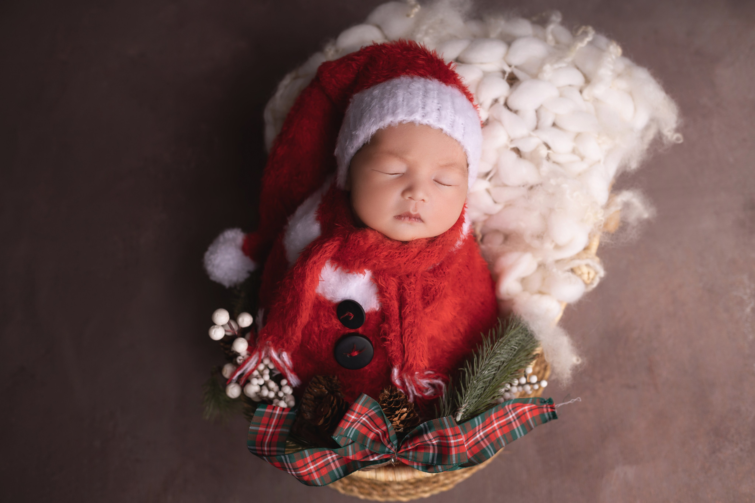 Классическая фотосессия малыша. Фотограф новорожденных малышей в Омске и Омской области Эльвира Камаева