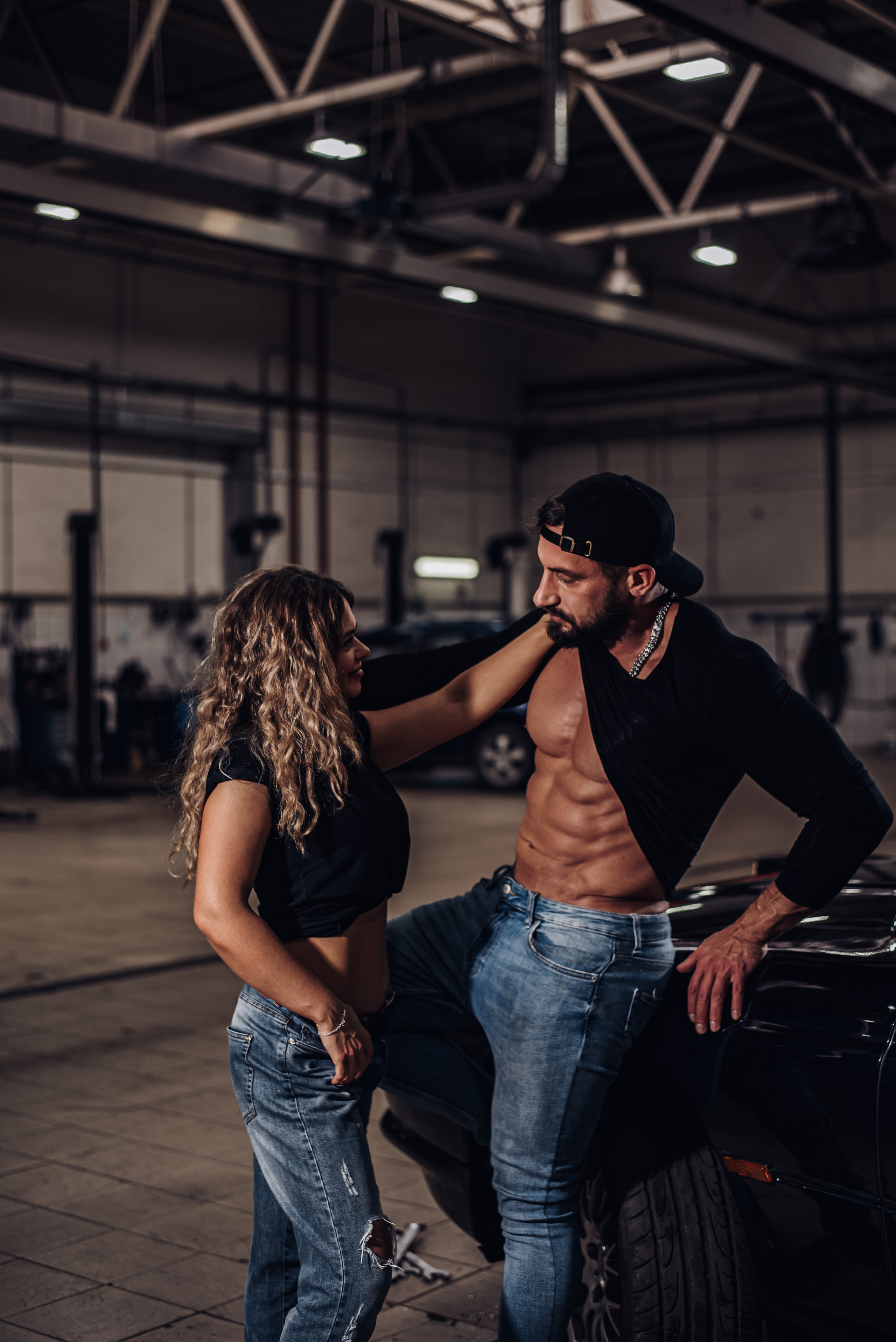 Виталий в автосервисе. Детский и семейный фотограф выпускной альбом Приморско-Ахтарск