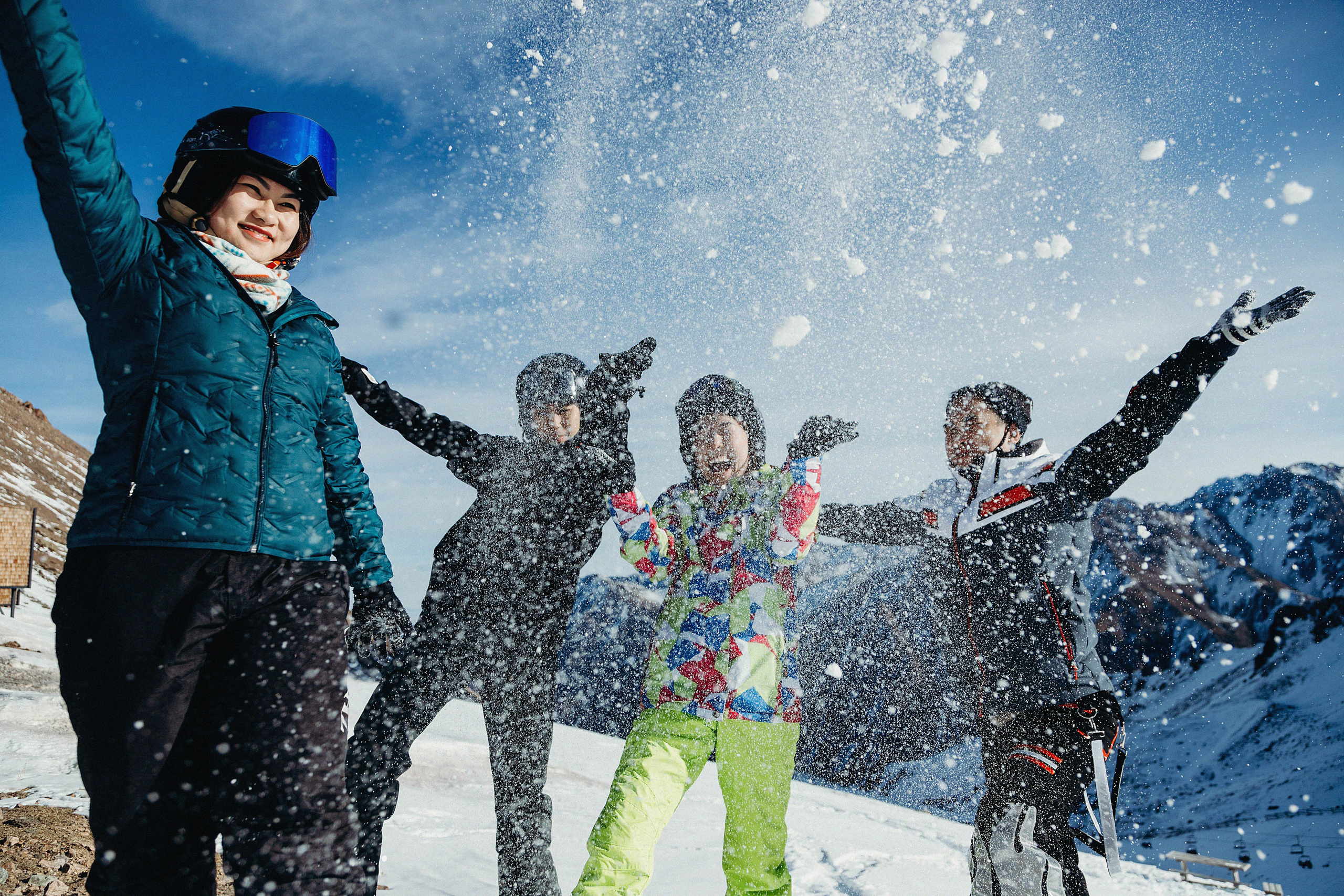 Фотосессия на Чимбулаке. Свадебный, семейный и портретный фотограф в Алматы, Костанай