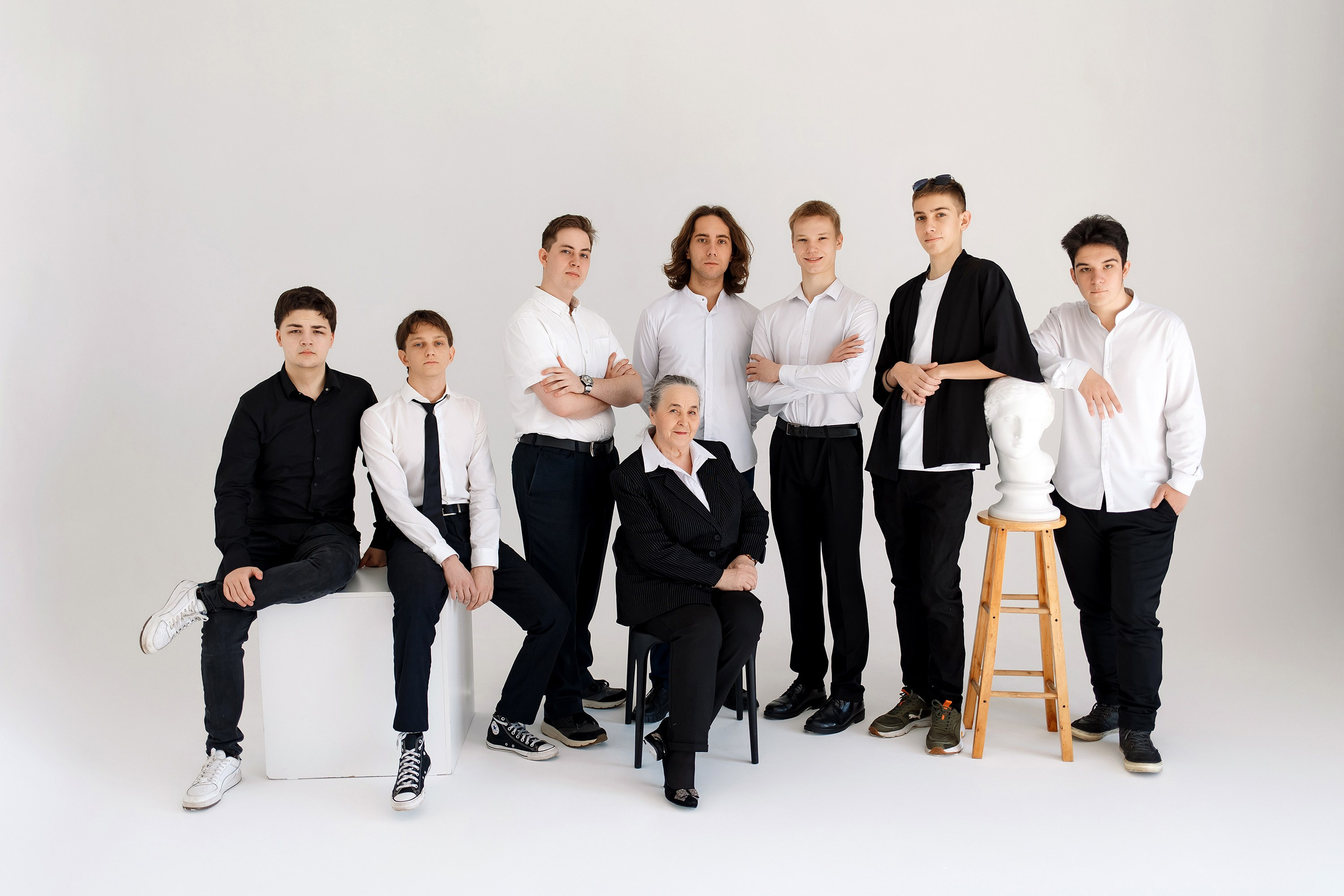 11 класс съемка на циклораме. Фотограф Любовь Корниенко, Примоский край