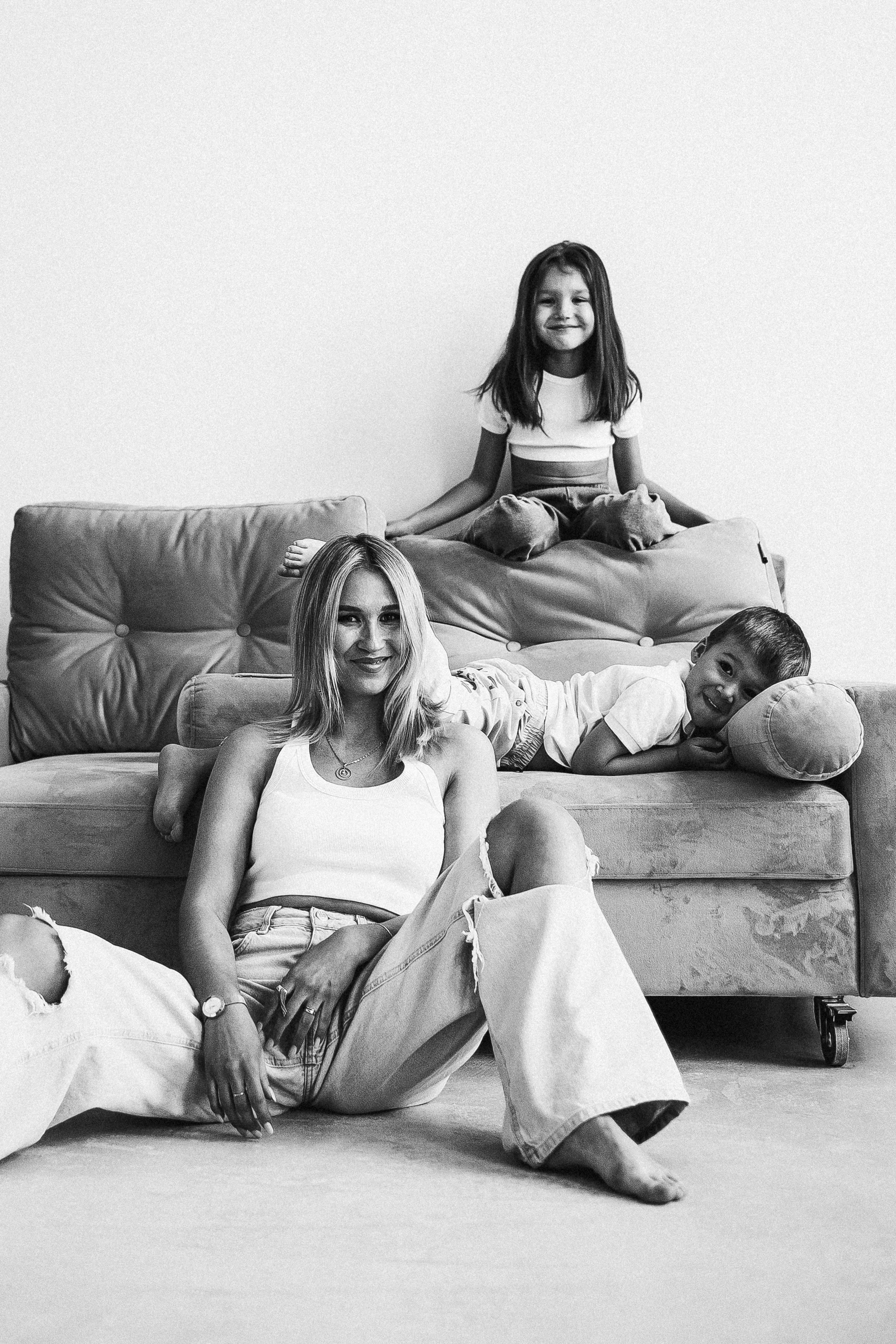 Женя с детками. Семейная съемка — это красивый способ признаться своей семье в любви