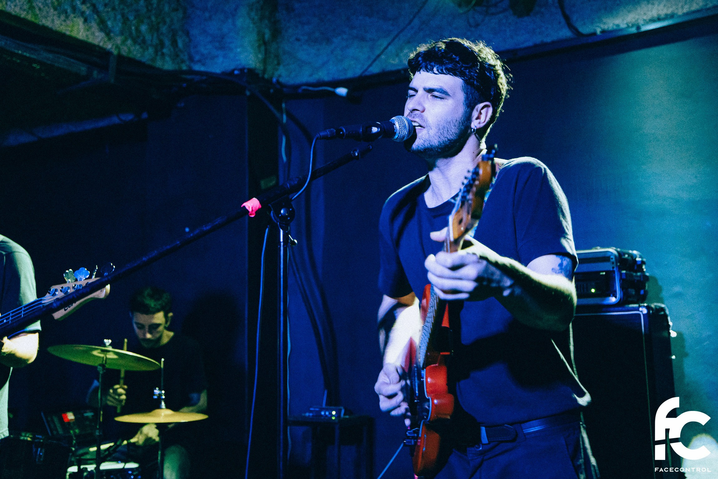 Sextape of Lovers & Granma. Face Control: Crónica social, anuncios de eventos y reportajes fotográficos