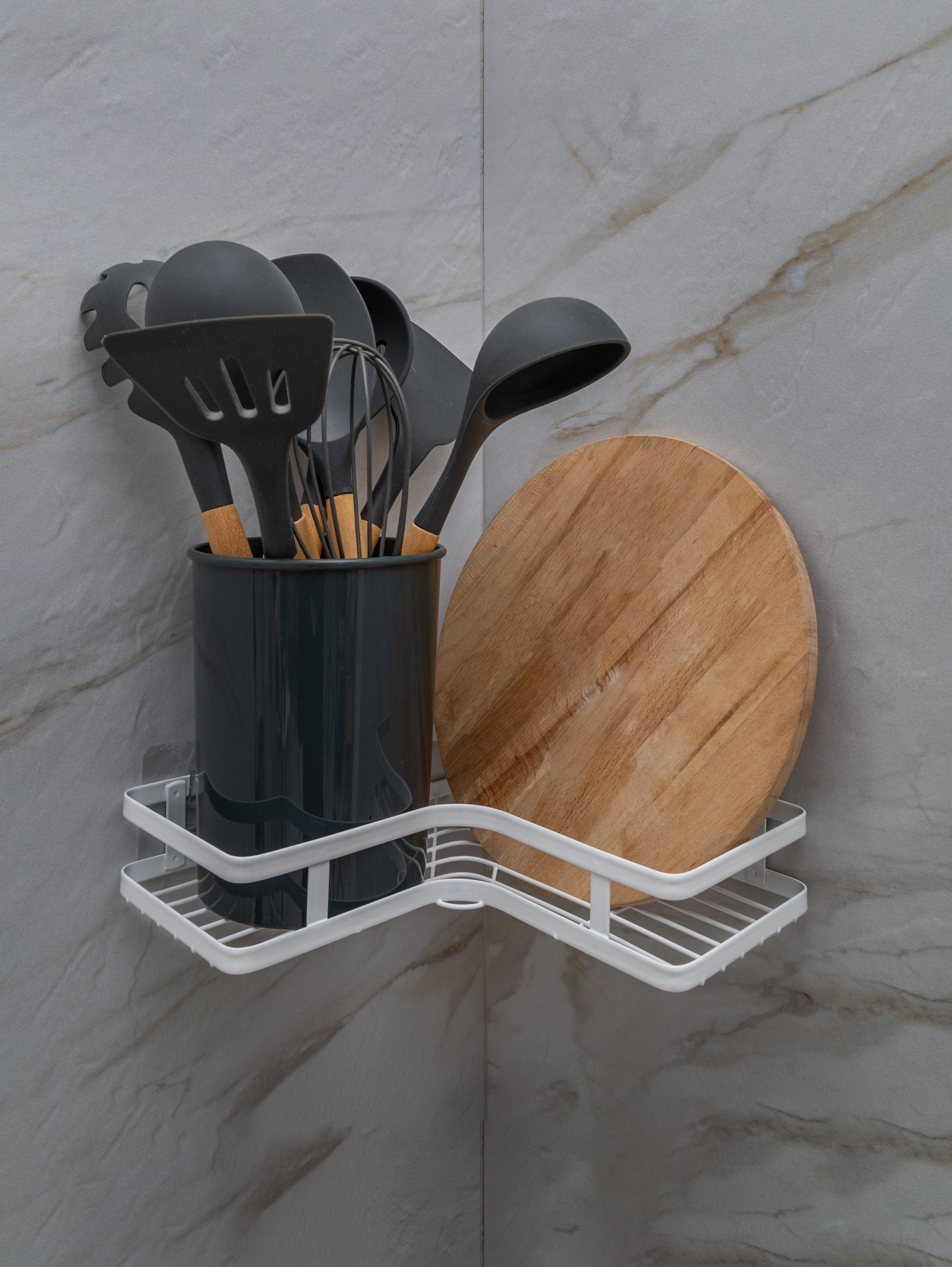 Полки для ванной