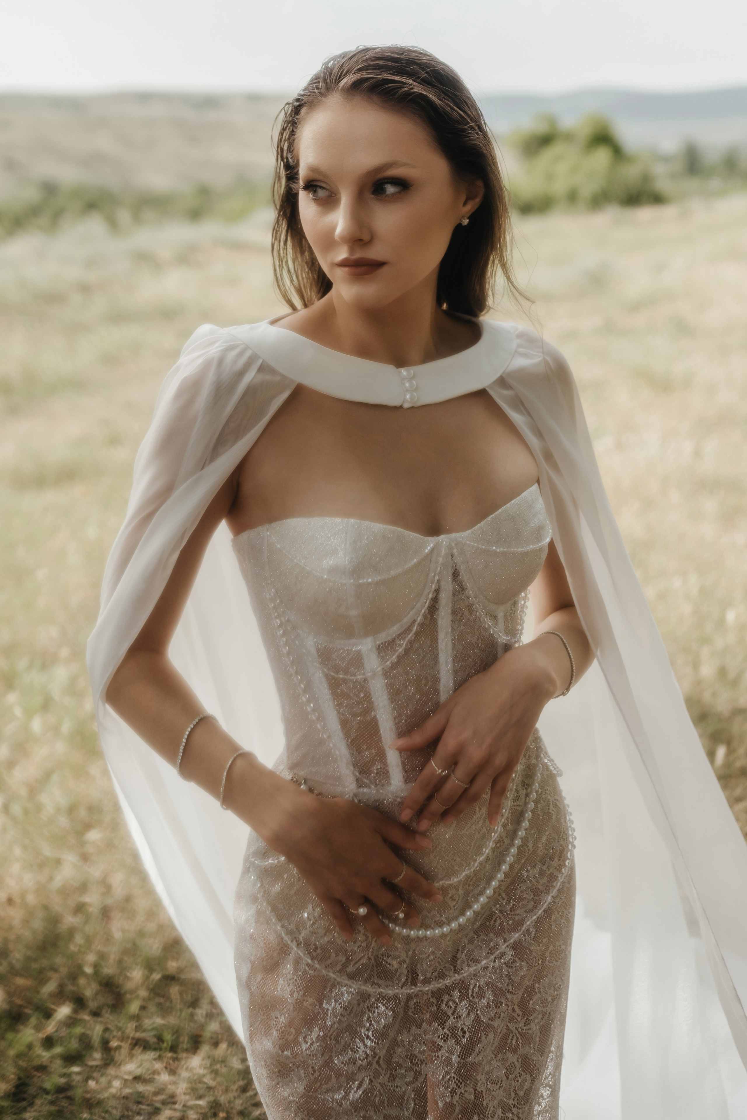 невеста в свадебном  платье Крым