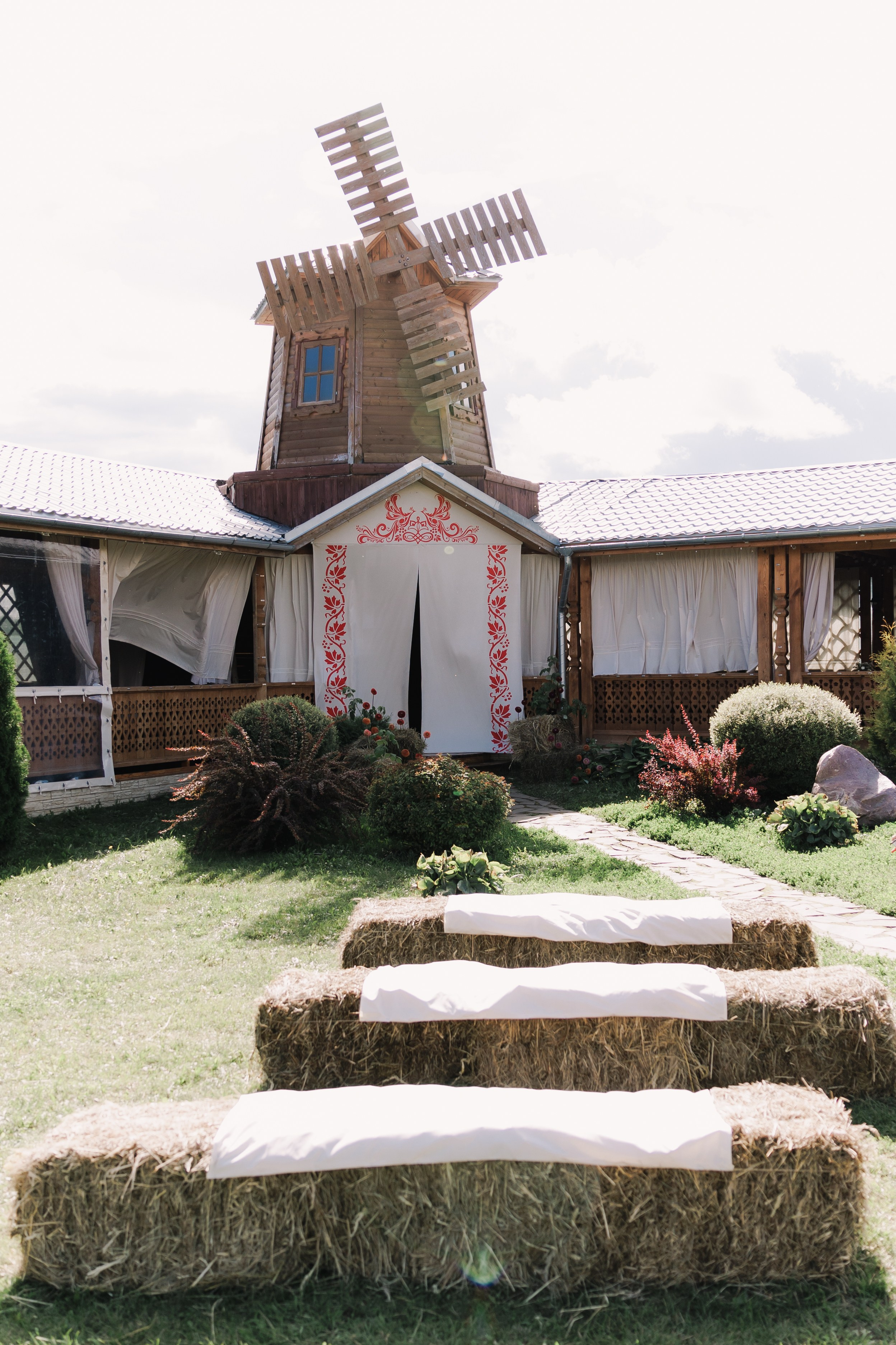 Artem & Viktoria. Wedding and family photographer in Moscow