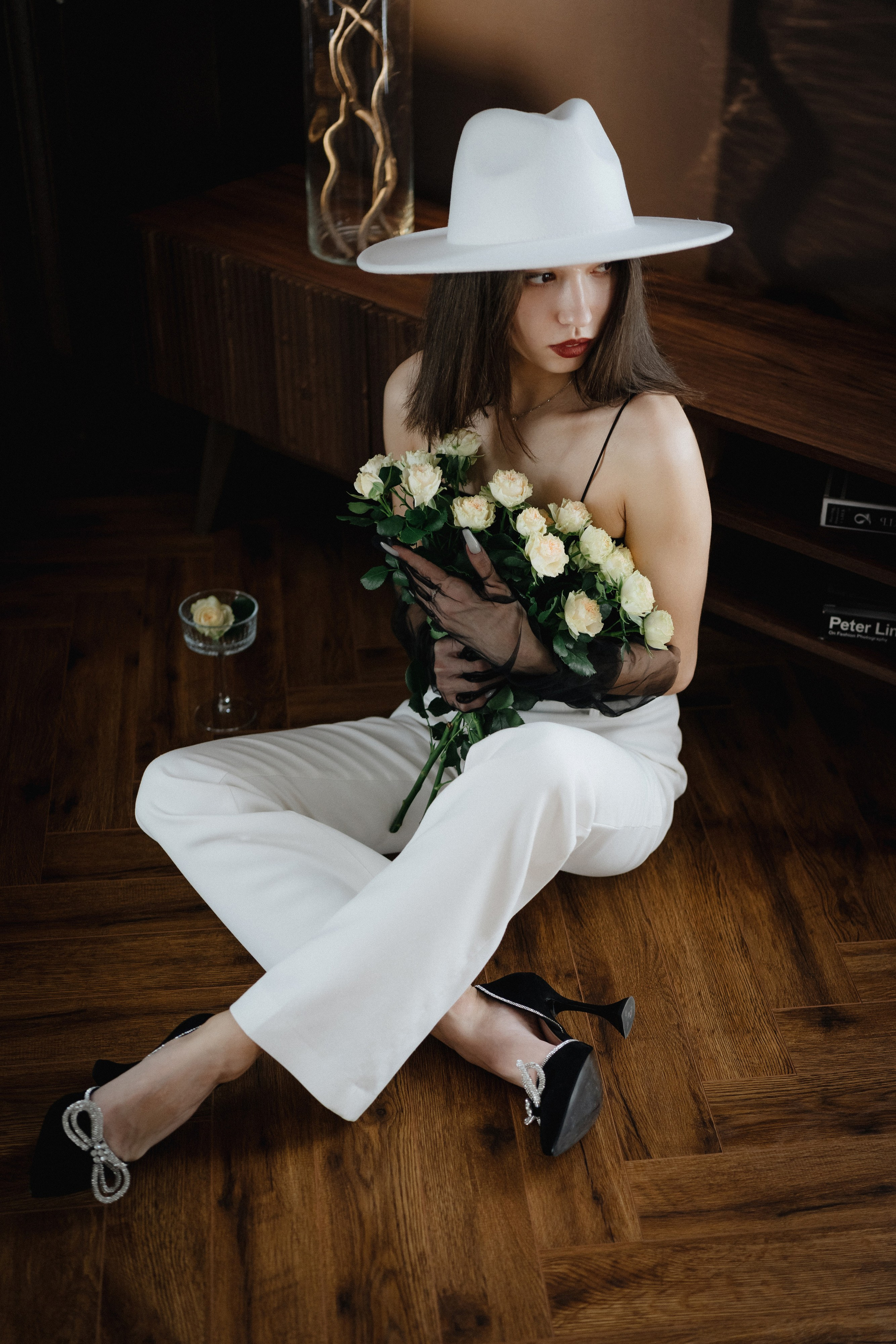 HB in Brown. Фотограф Иркутск, Ангарск, Усолье-Сибирское. Выпускные альбомы